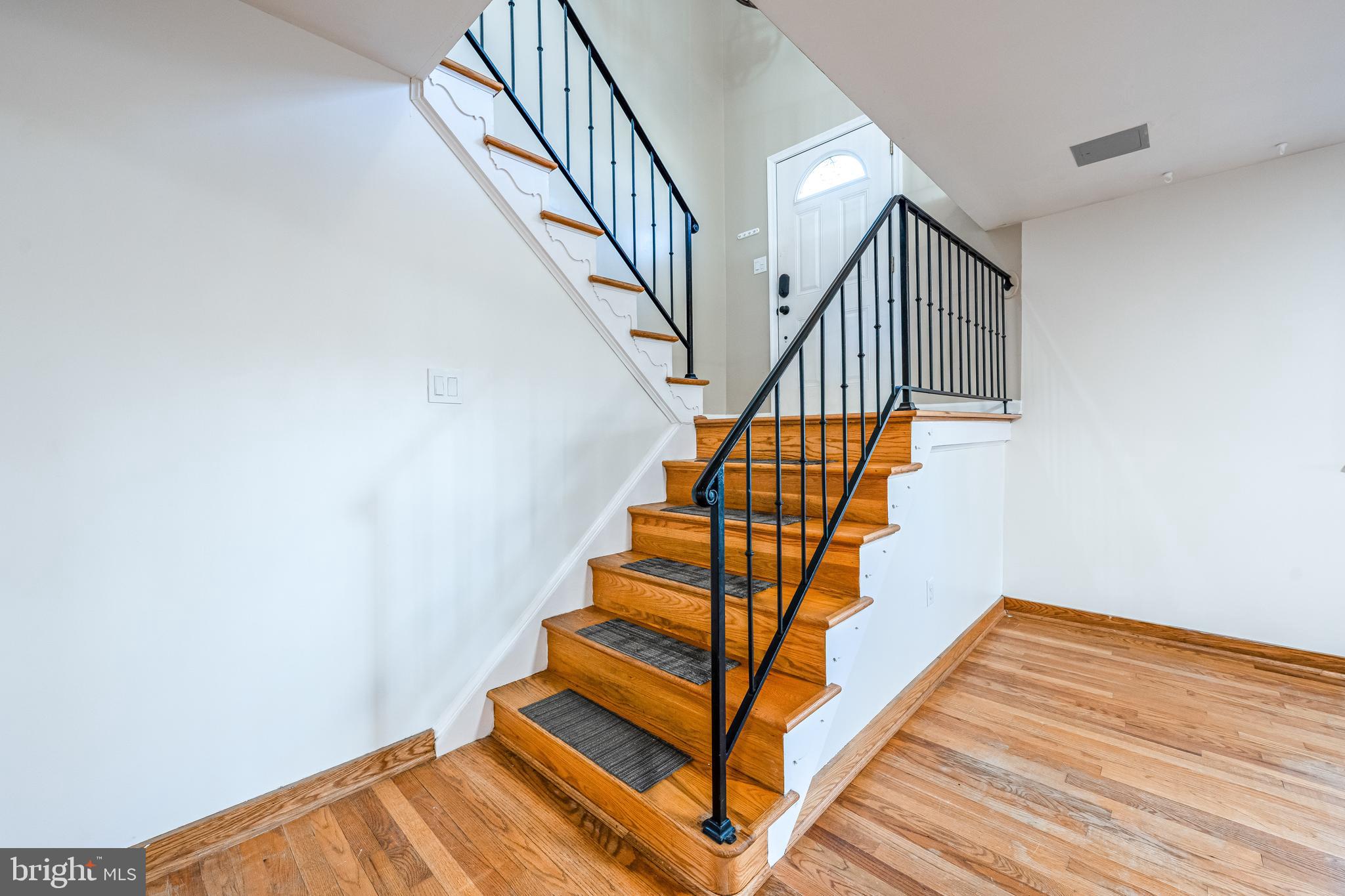 STONEYBROOKE - Residential Lease