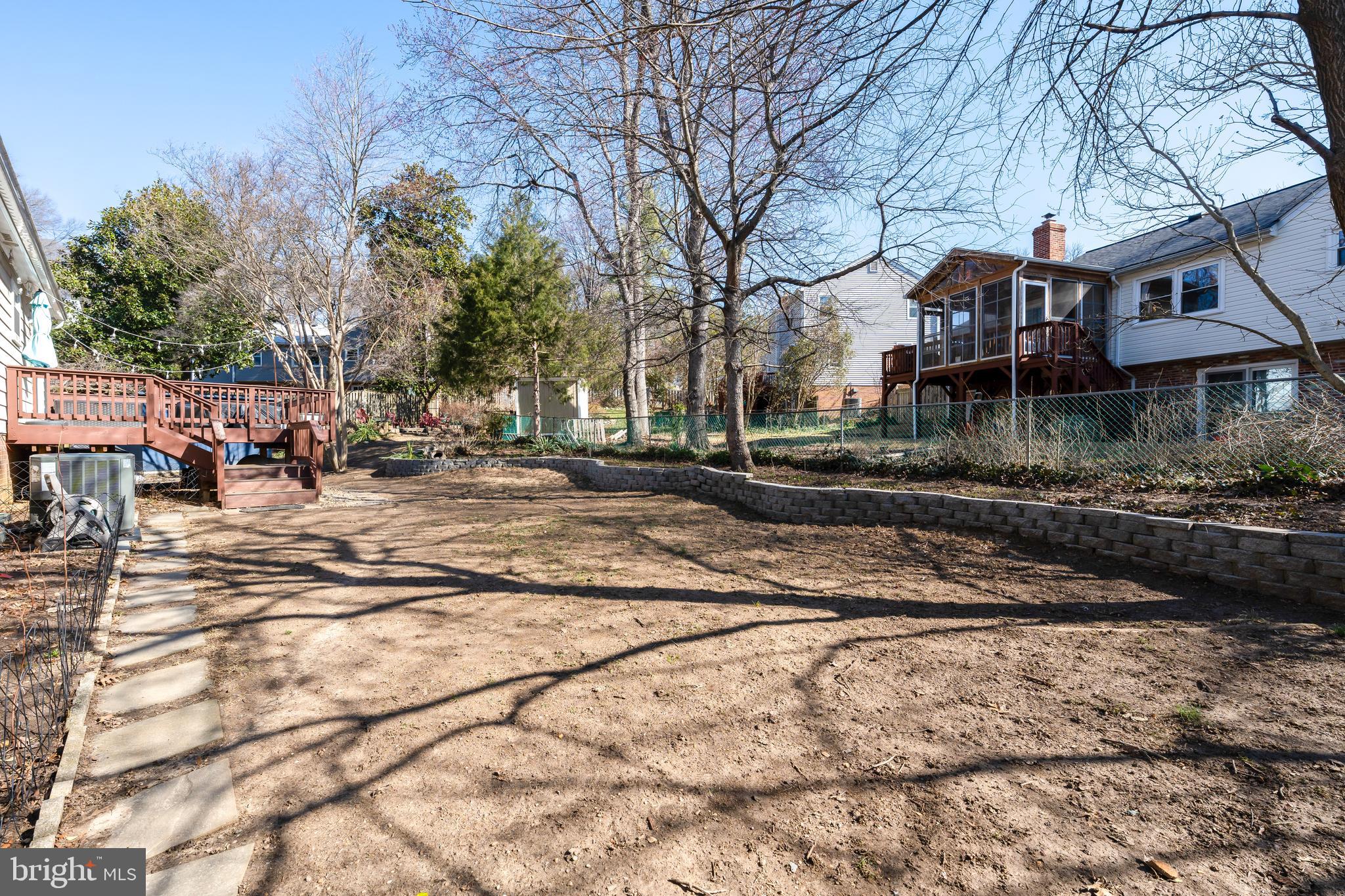 STONEYBROOKE - Residential Lease