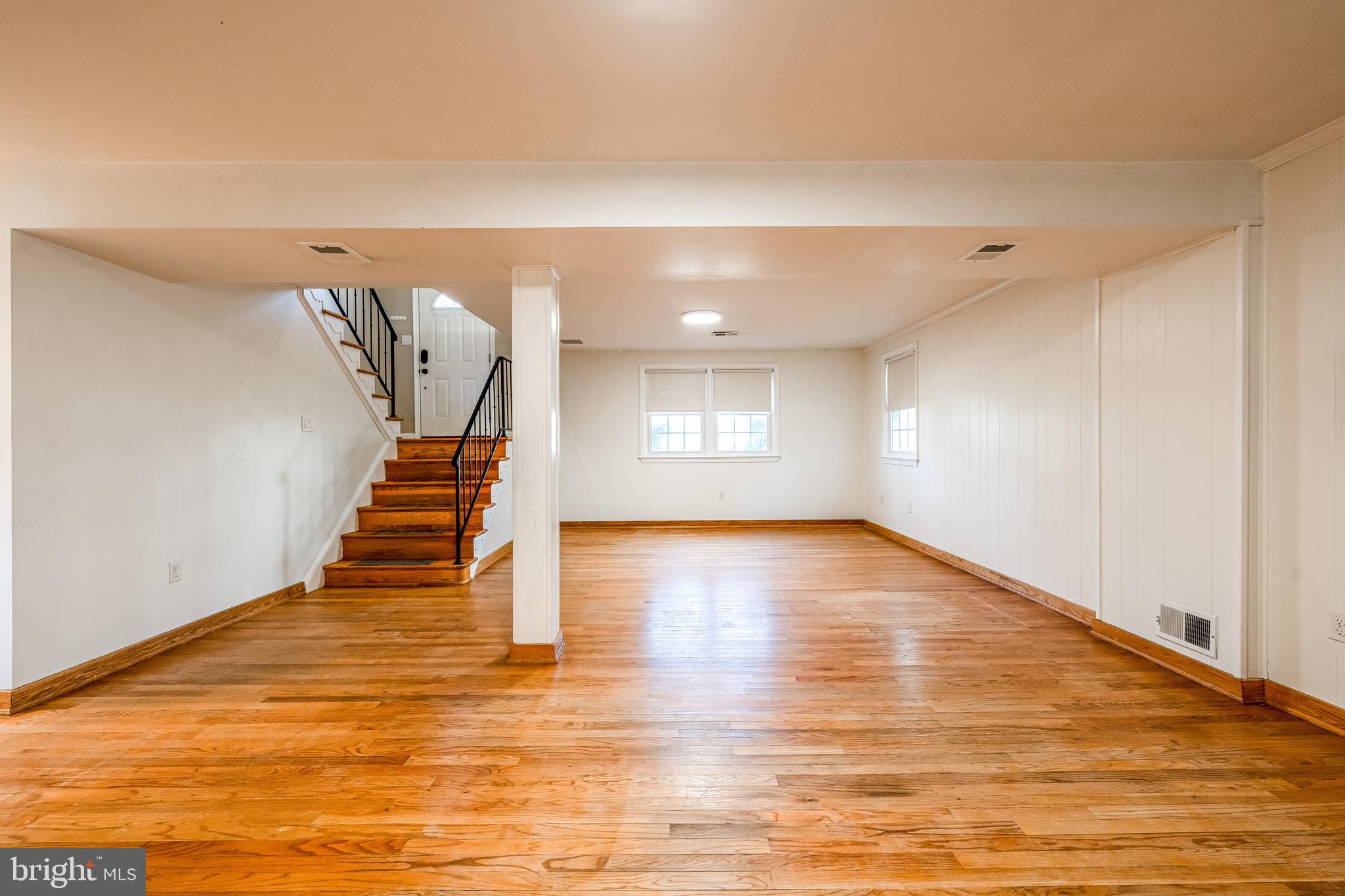 STONEYBROOKE - Residential Lease