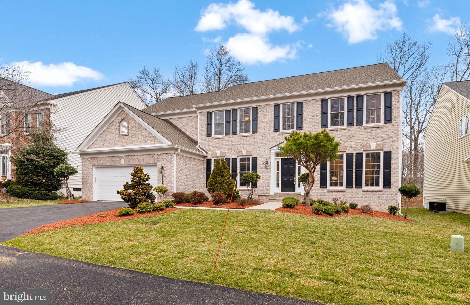 LAUREL HILL - Residential