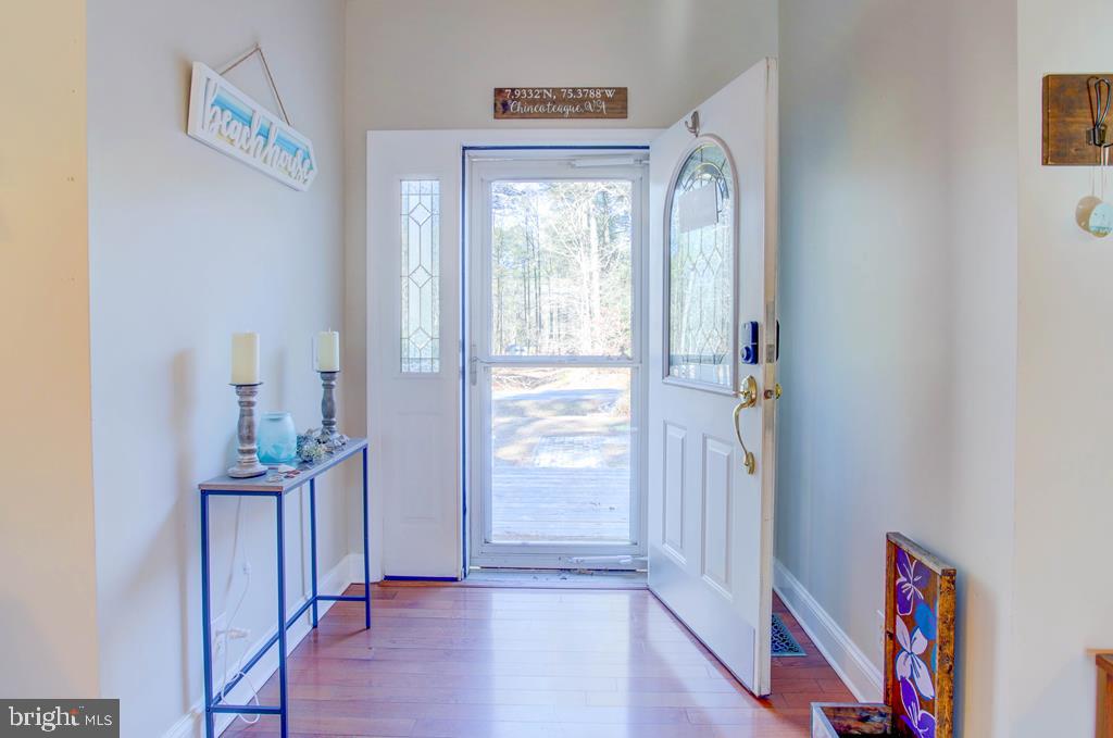 CAPTAIN'S COVE - Residential