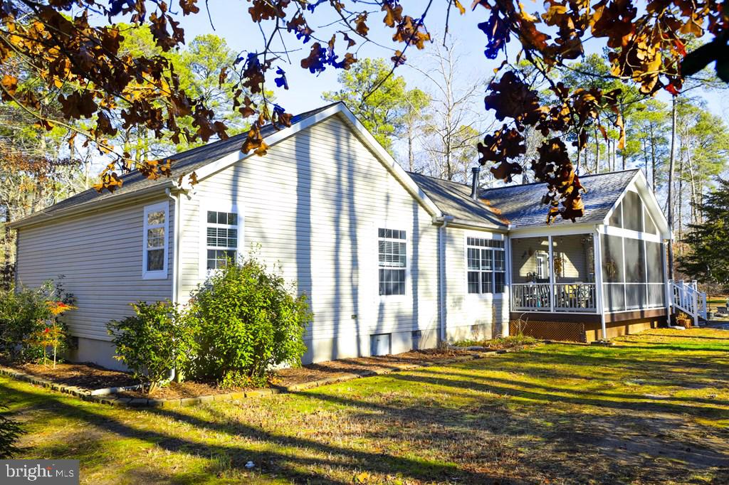 CAPTAIN'S COVE - Residential