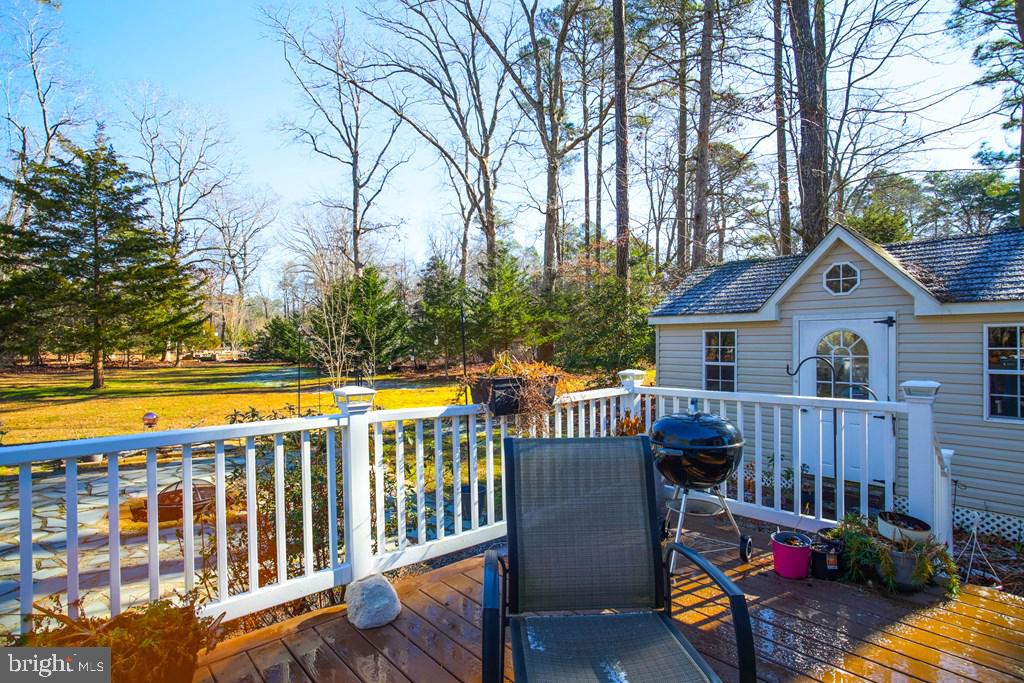 CAPTAIN'S COVE - Residential