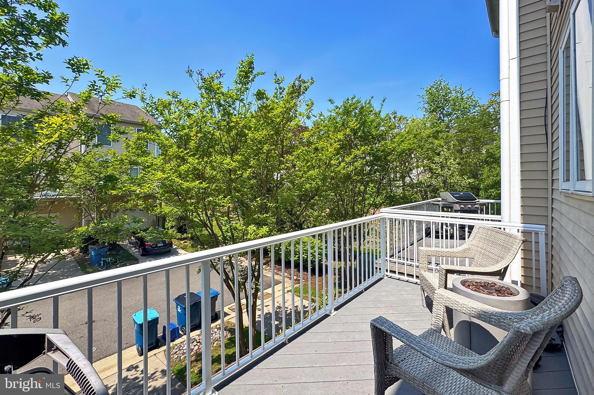 SOUTH RIDING - Residential