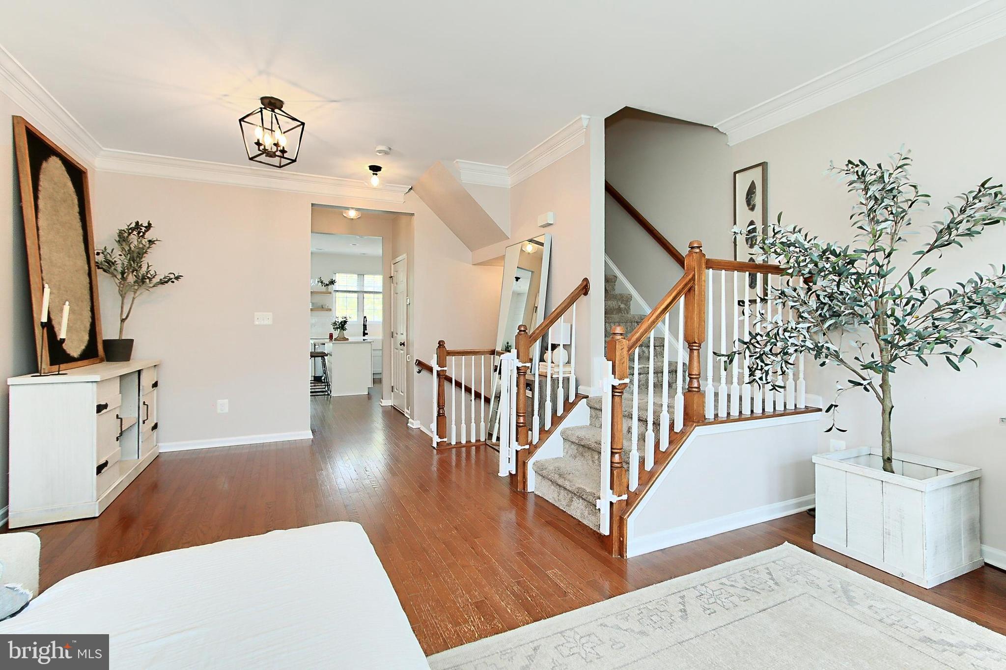 SOUTH RIDING - Residential