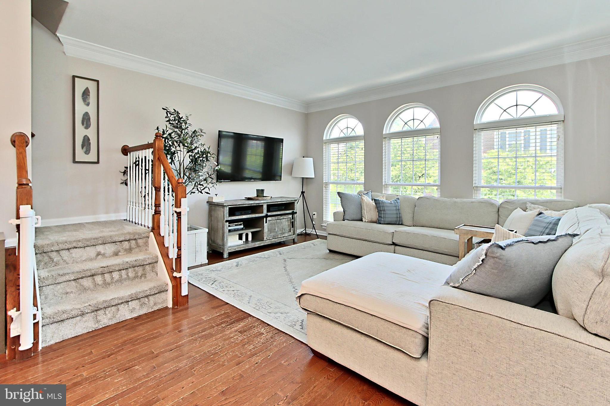 SOUTH RIDING - Residential