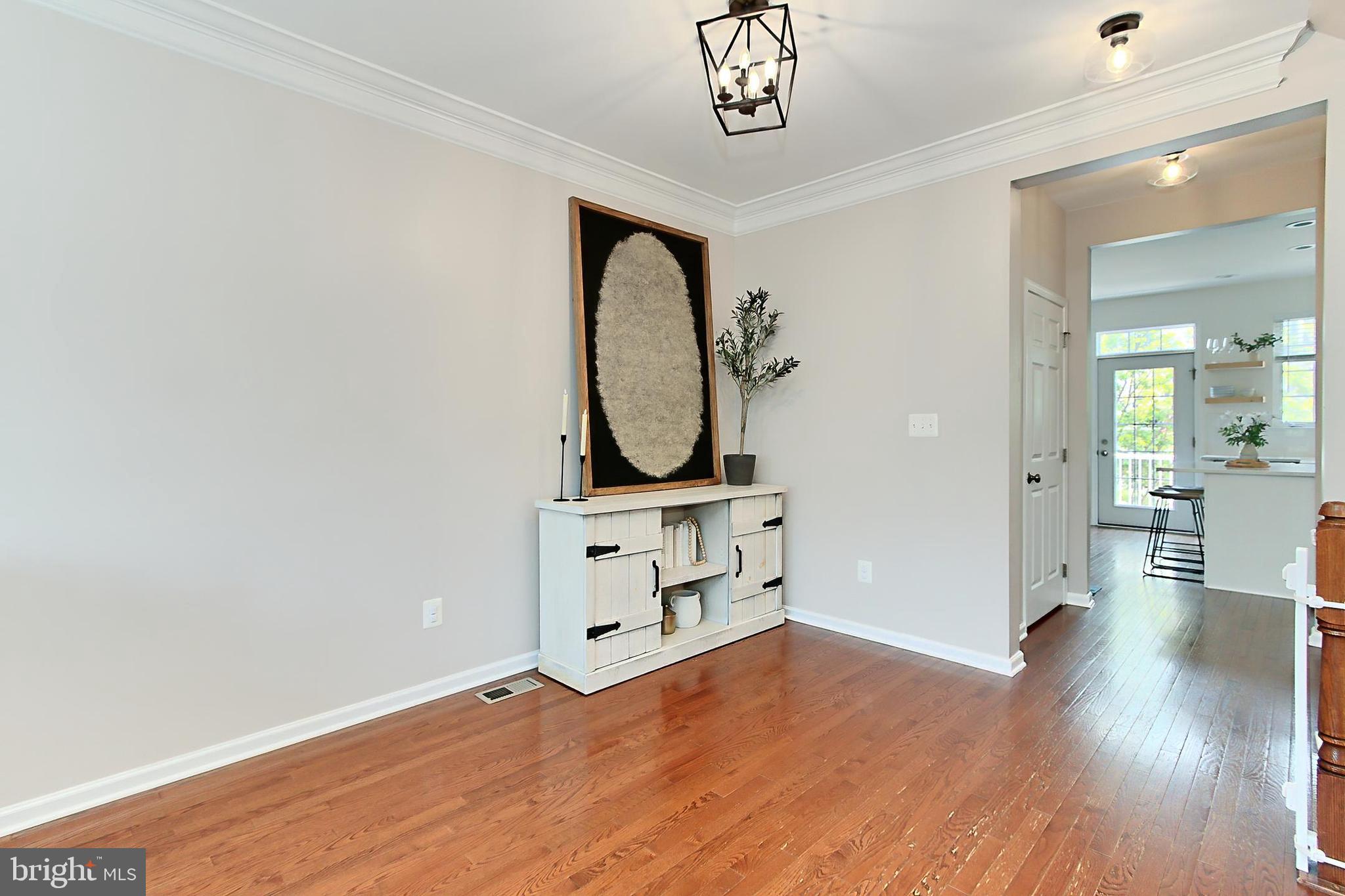 SOUTH RIDING - Residential