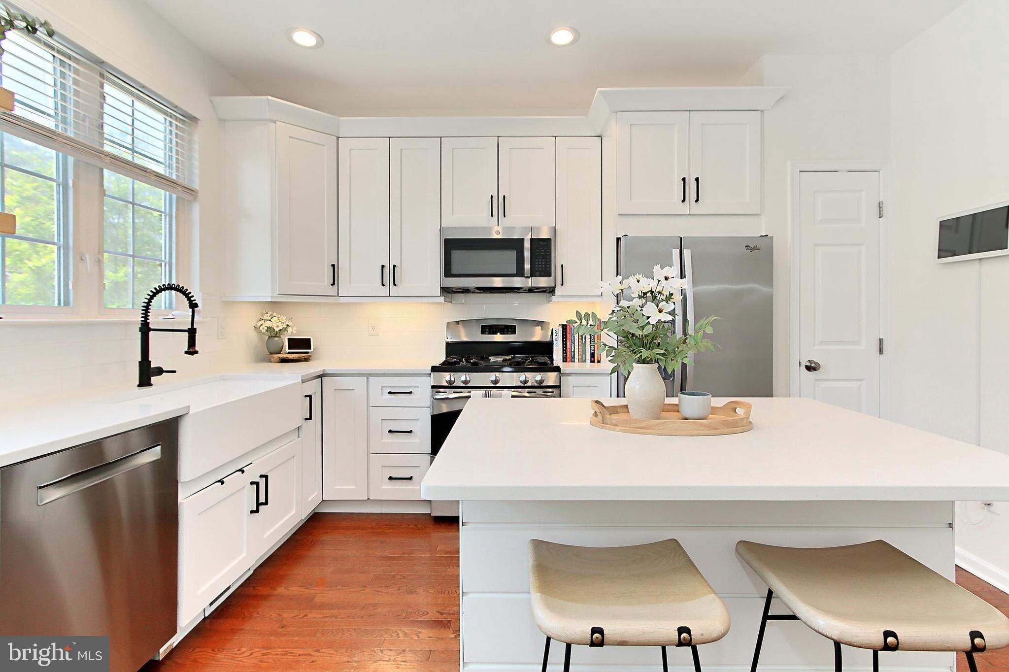 SOUTH RIDING - Residential