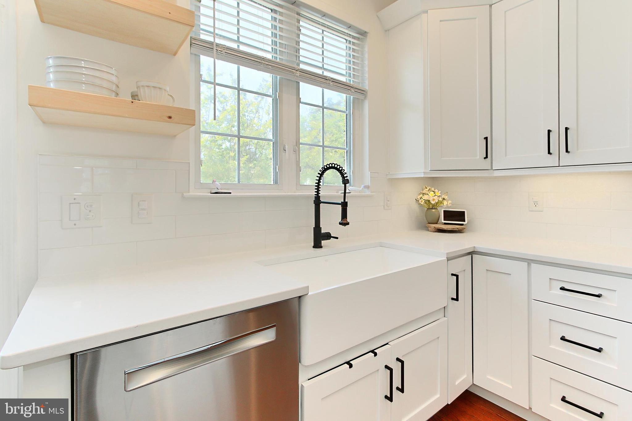 SOUTH RIDING - Residential