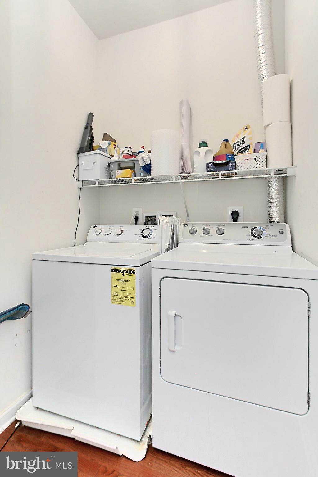 SOUTH RIDING - Residential