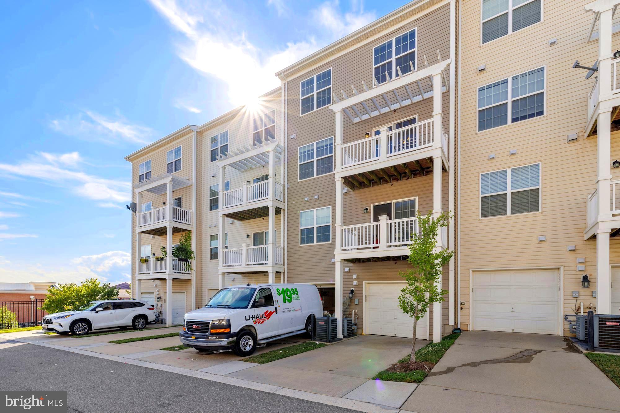 ARORA HILLS - Residential