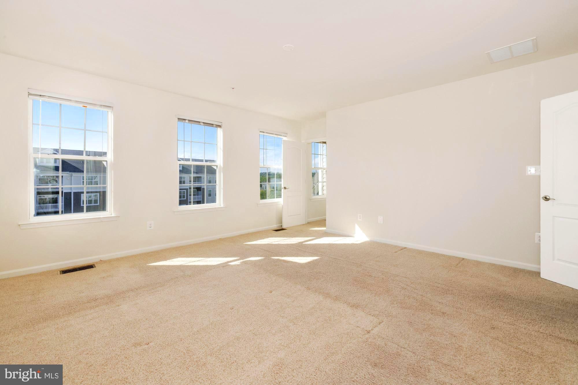 ARORA HILLS - Residential