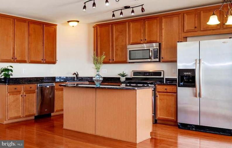 ARORA HILLS - Residential