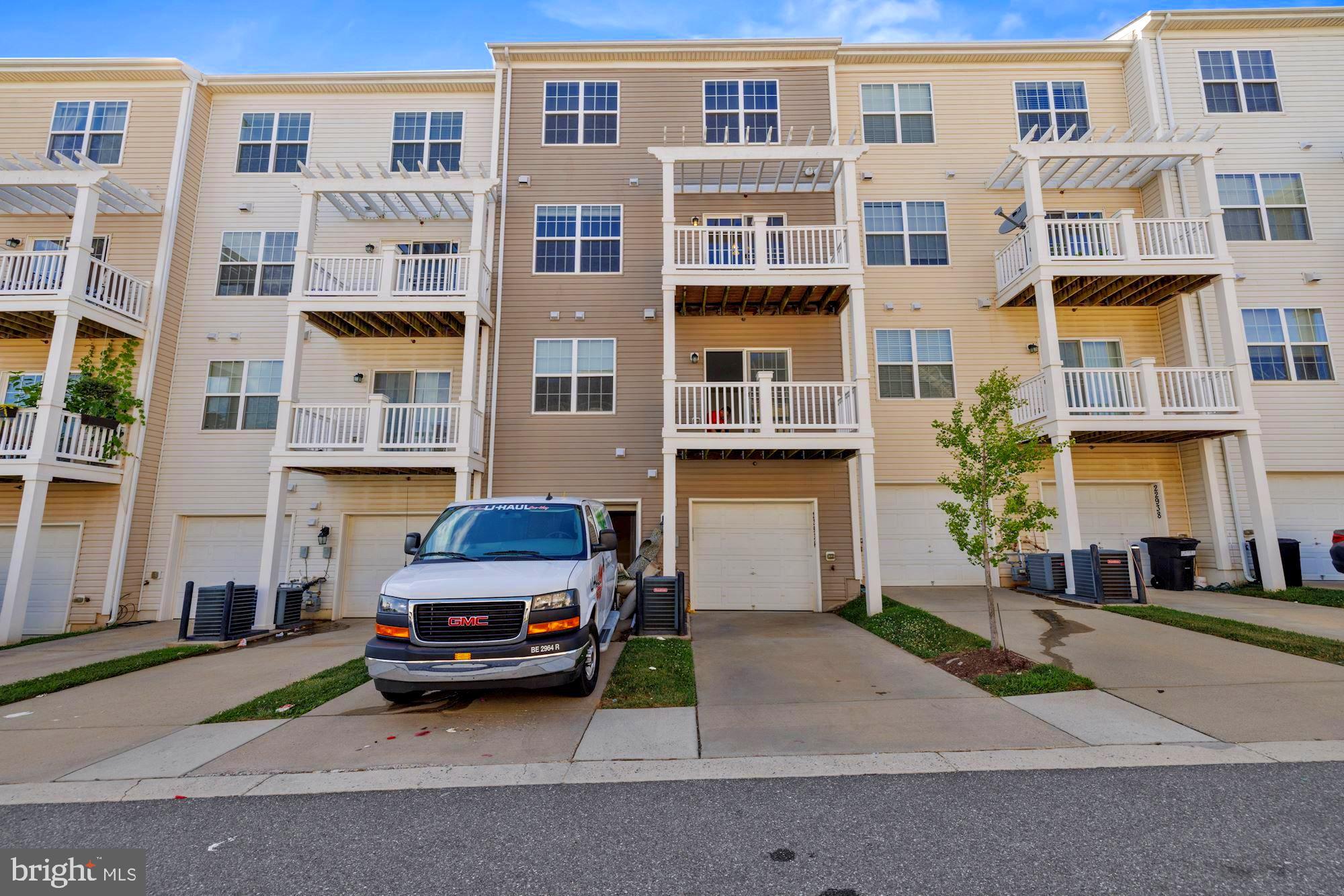 ARORA HILLS - Residential