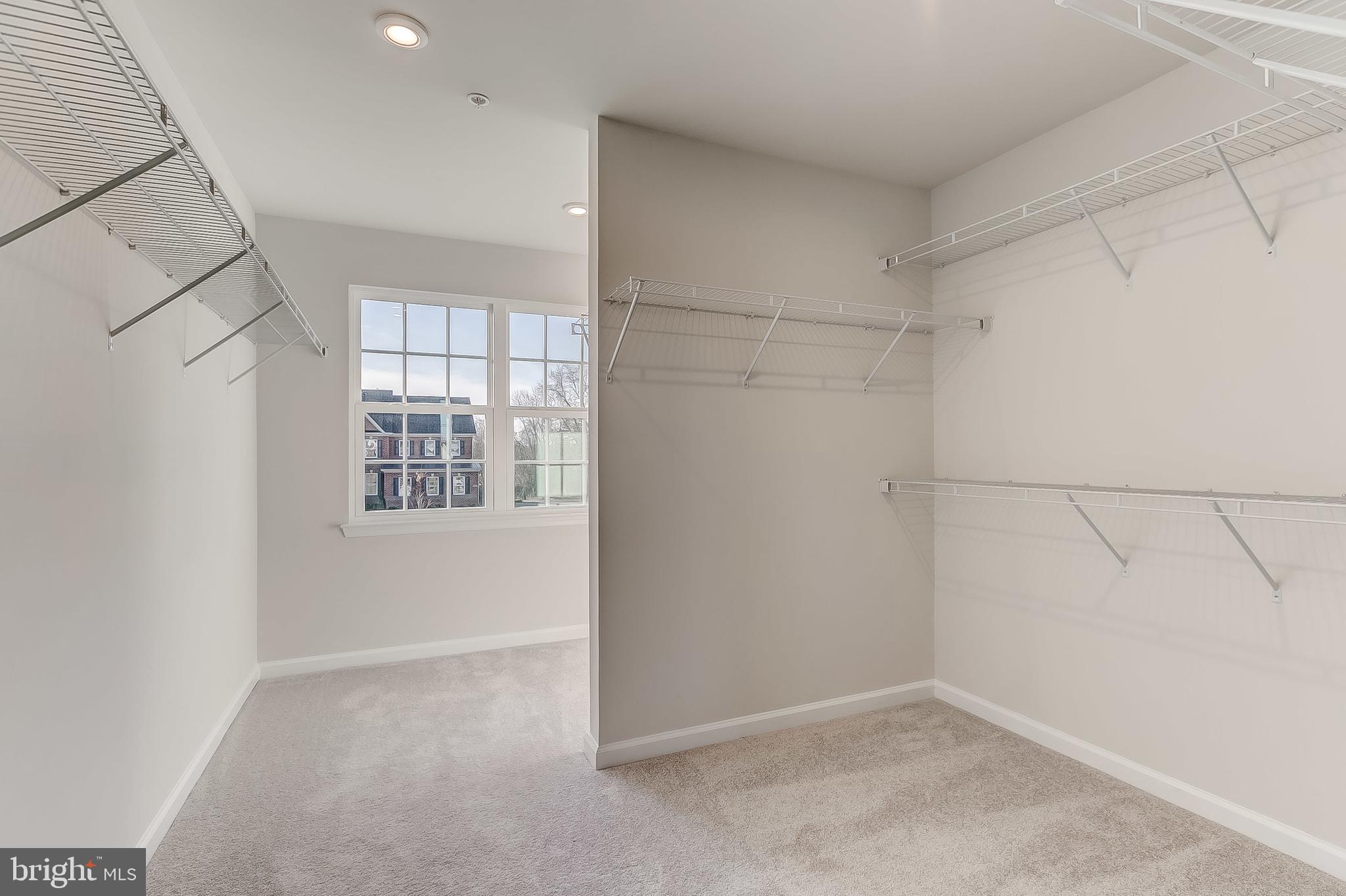 MONROVIA - Residential