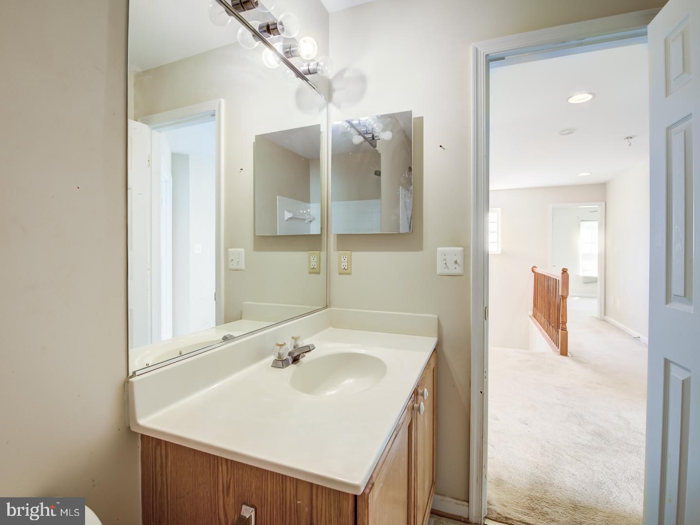 INDEPENDENCE/UNIV VLG - Residential