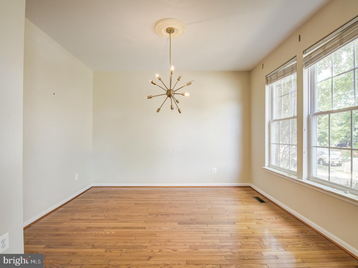 INDEPENDENCE/UNIV VLG - Residential