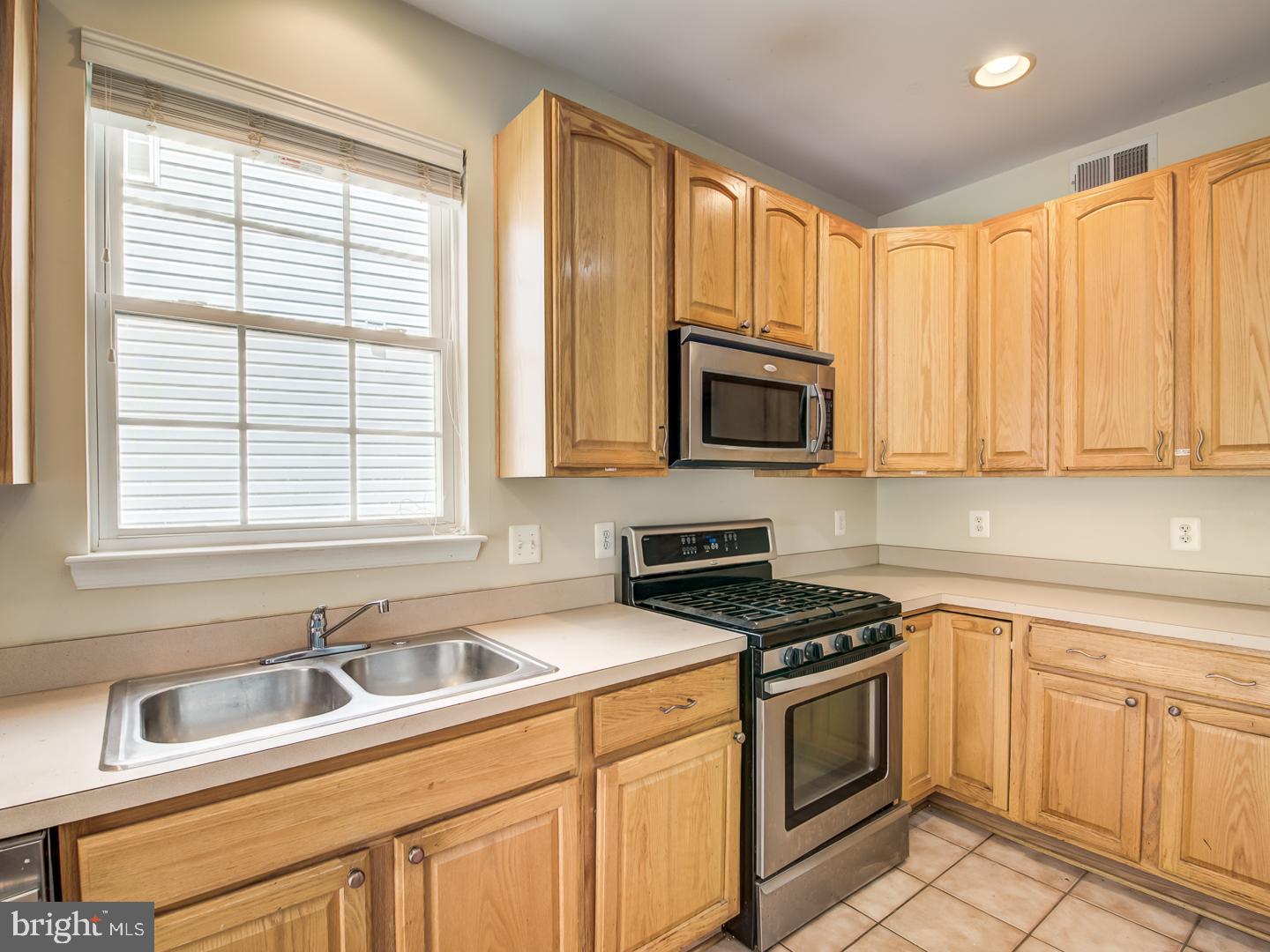 INDEPENDENCE/UNIV VLG - Residential