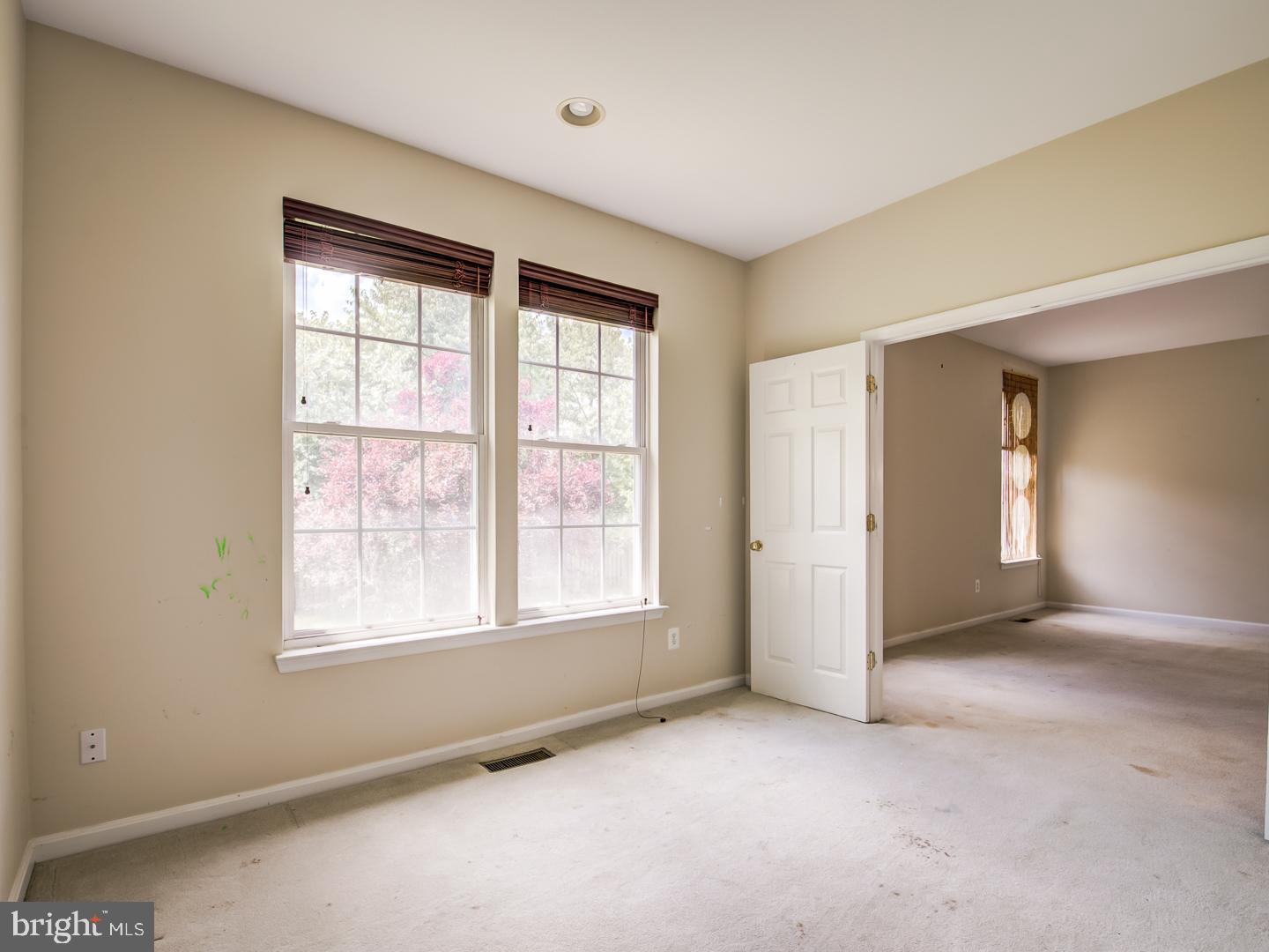 INDEPENDENCE/UNIV VLG - Residential