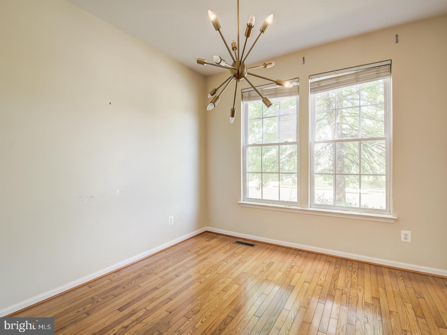 INDEPENDENCE/UNIV VLG - Residential