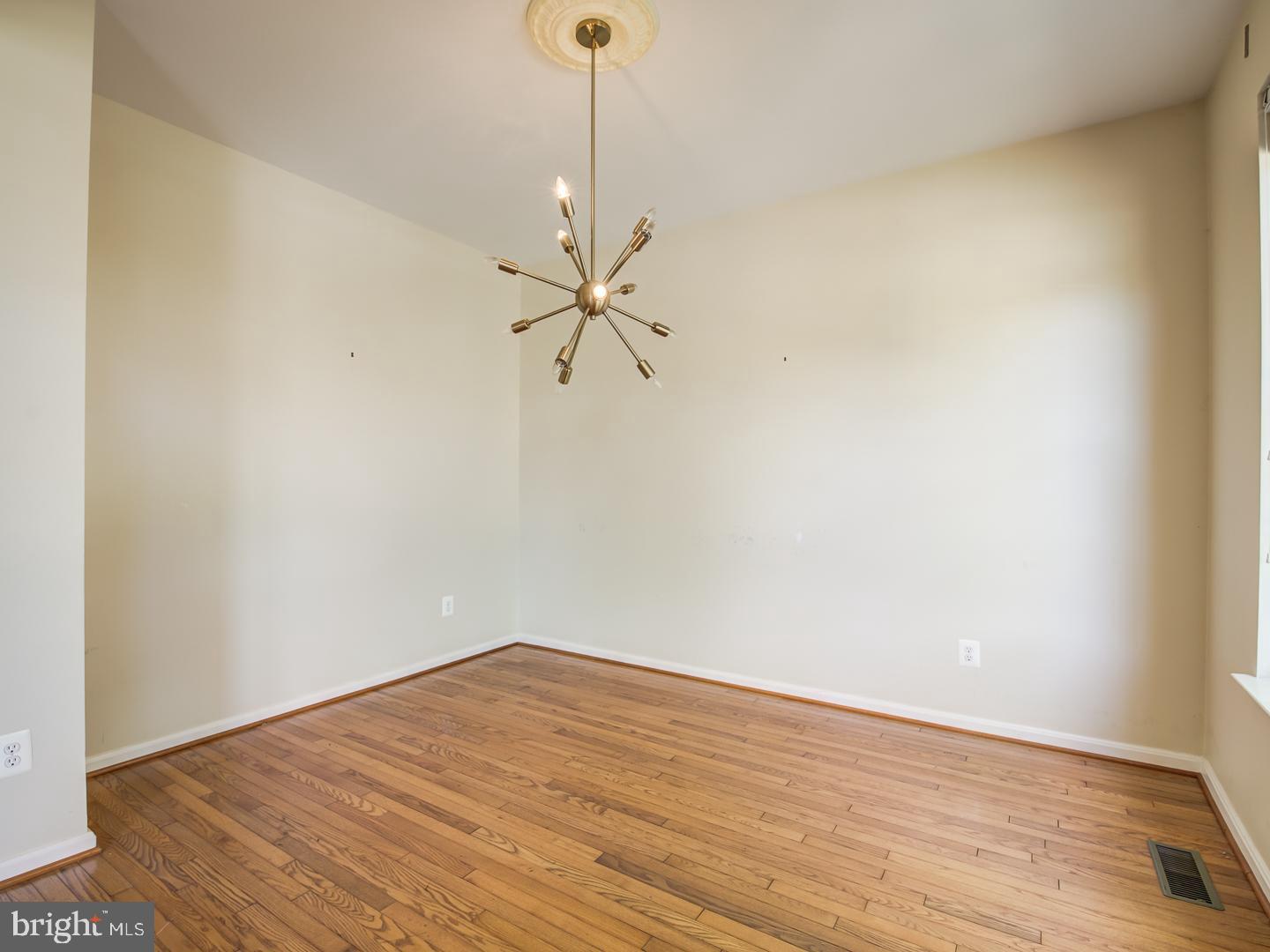 INDEPENDENCE/UNIV VLG - Residential