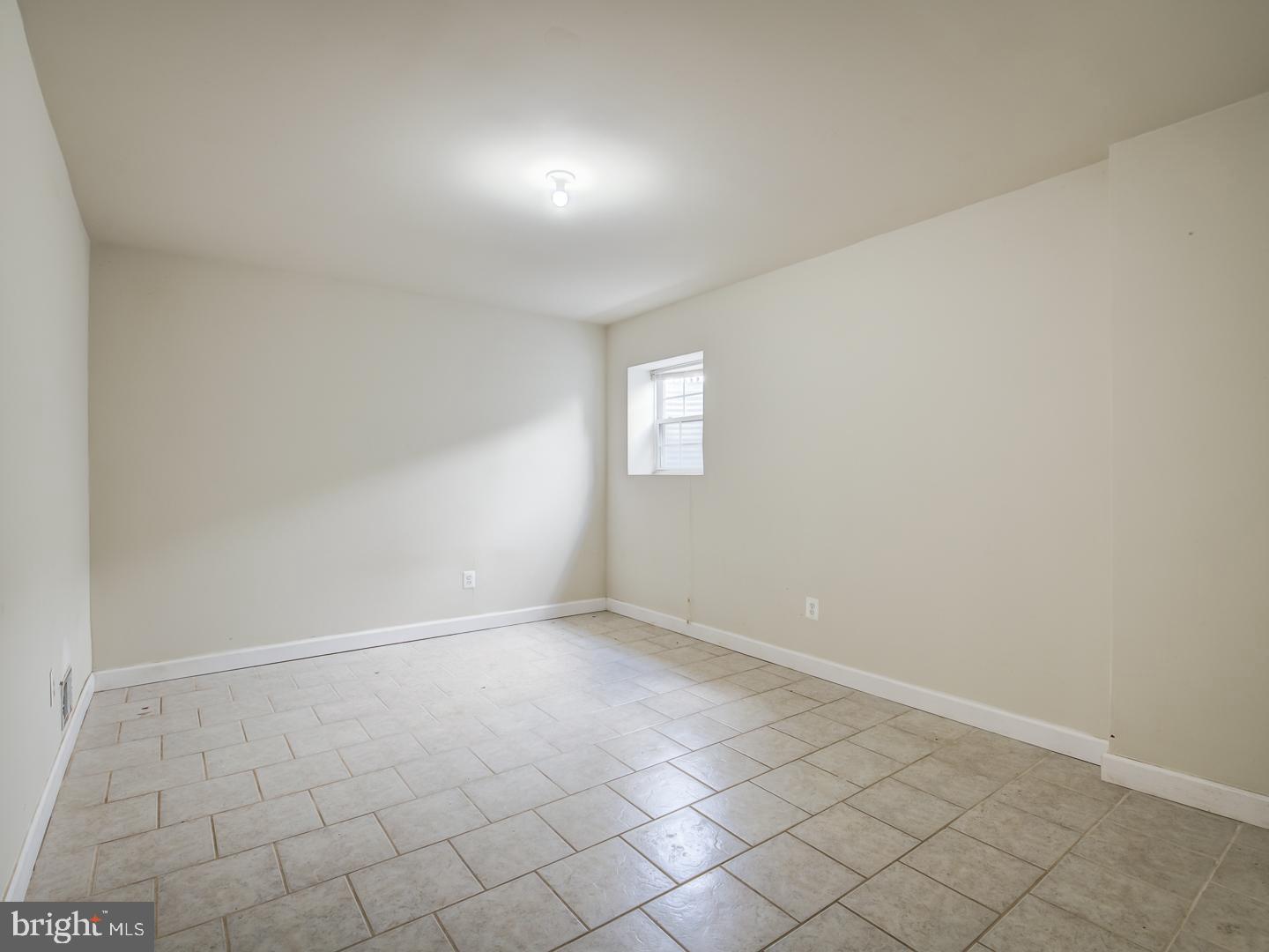 INDEPENDENCE/UNIV VLG - Residential