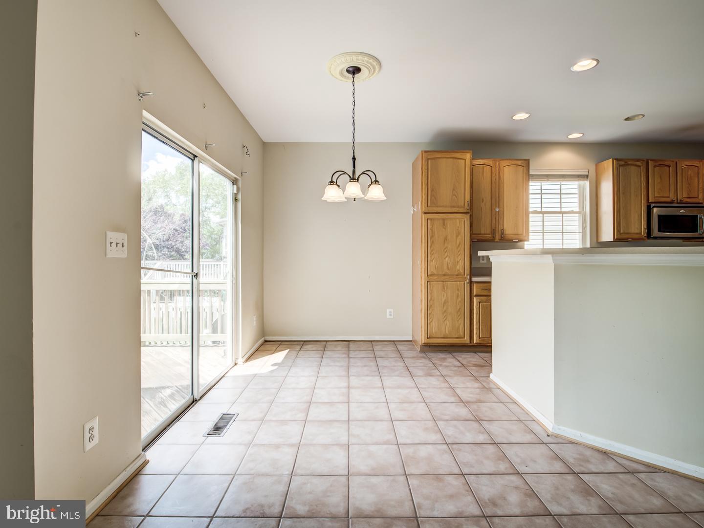 INDEPENDENCE/UNIV VLG - Residential