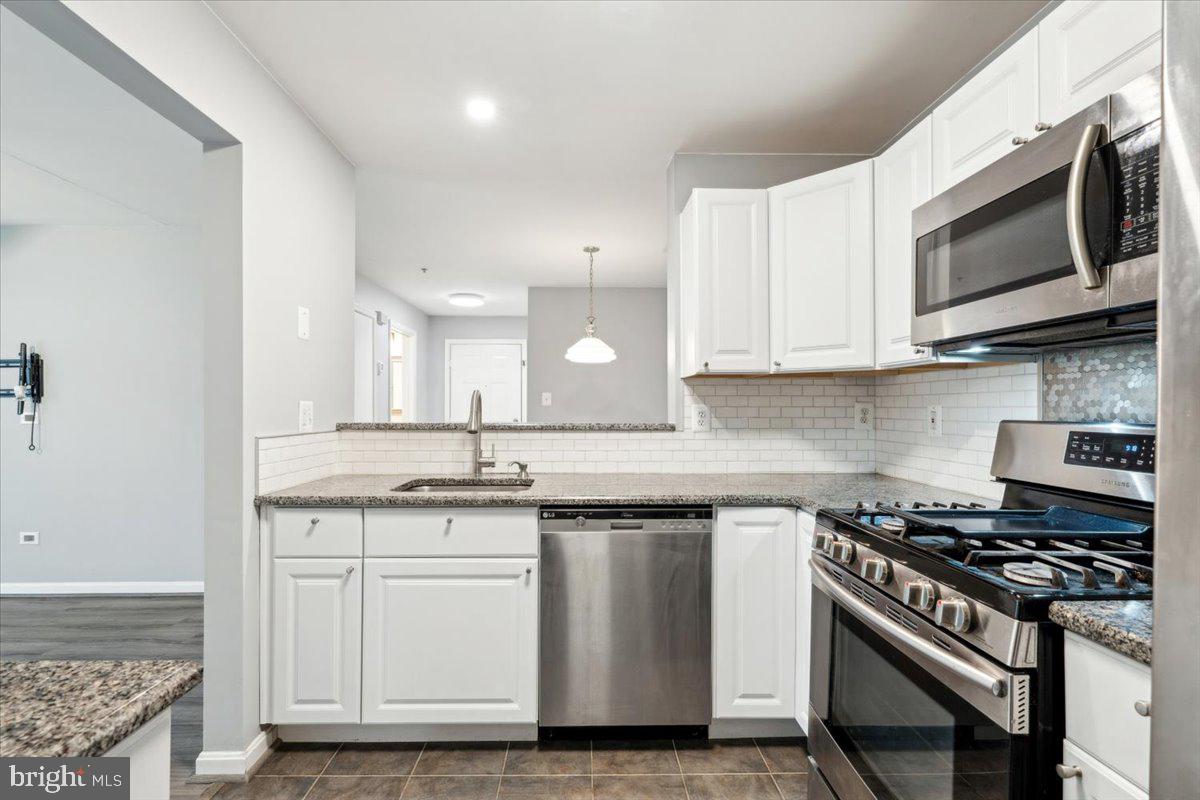 ASTORIA HILL - Residential