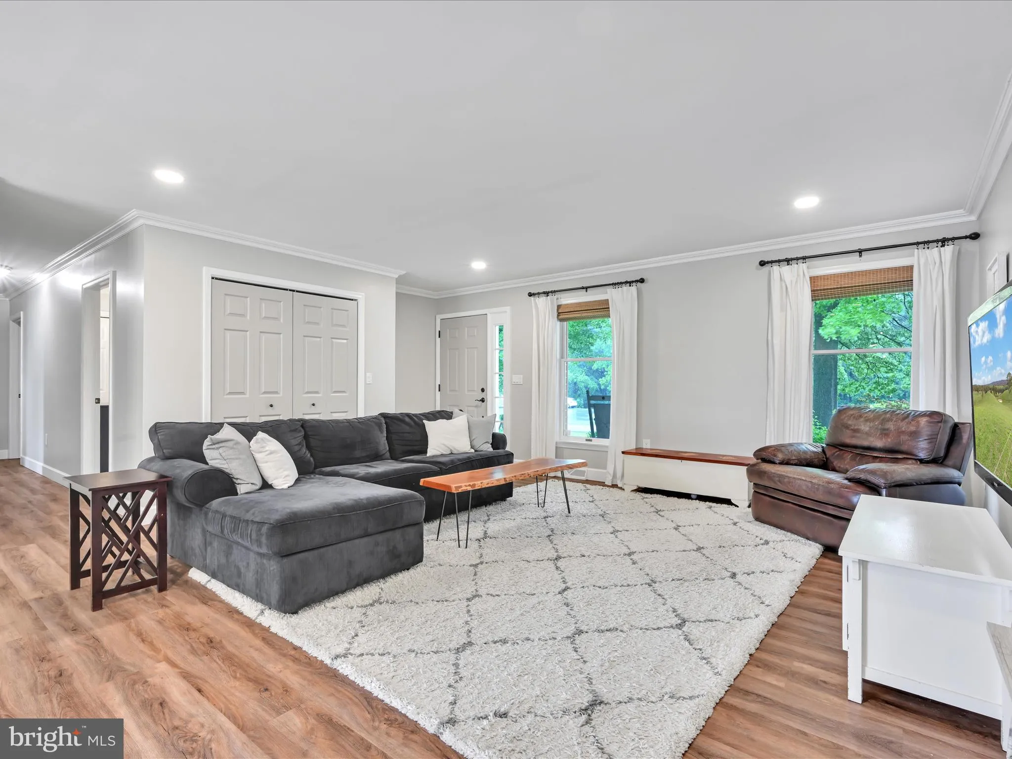 Manheim, Pennsylvania 17545, United States, 3 Bedrooms Bedrooms, ,3 BathroomsBathrooms,Residential,Pending,137693