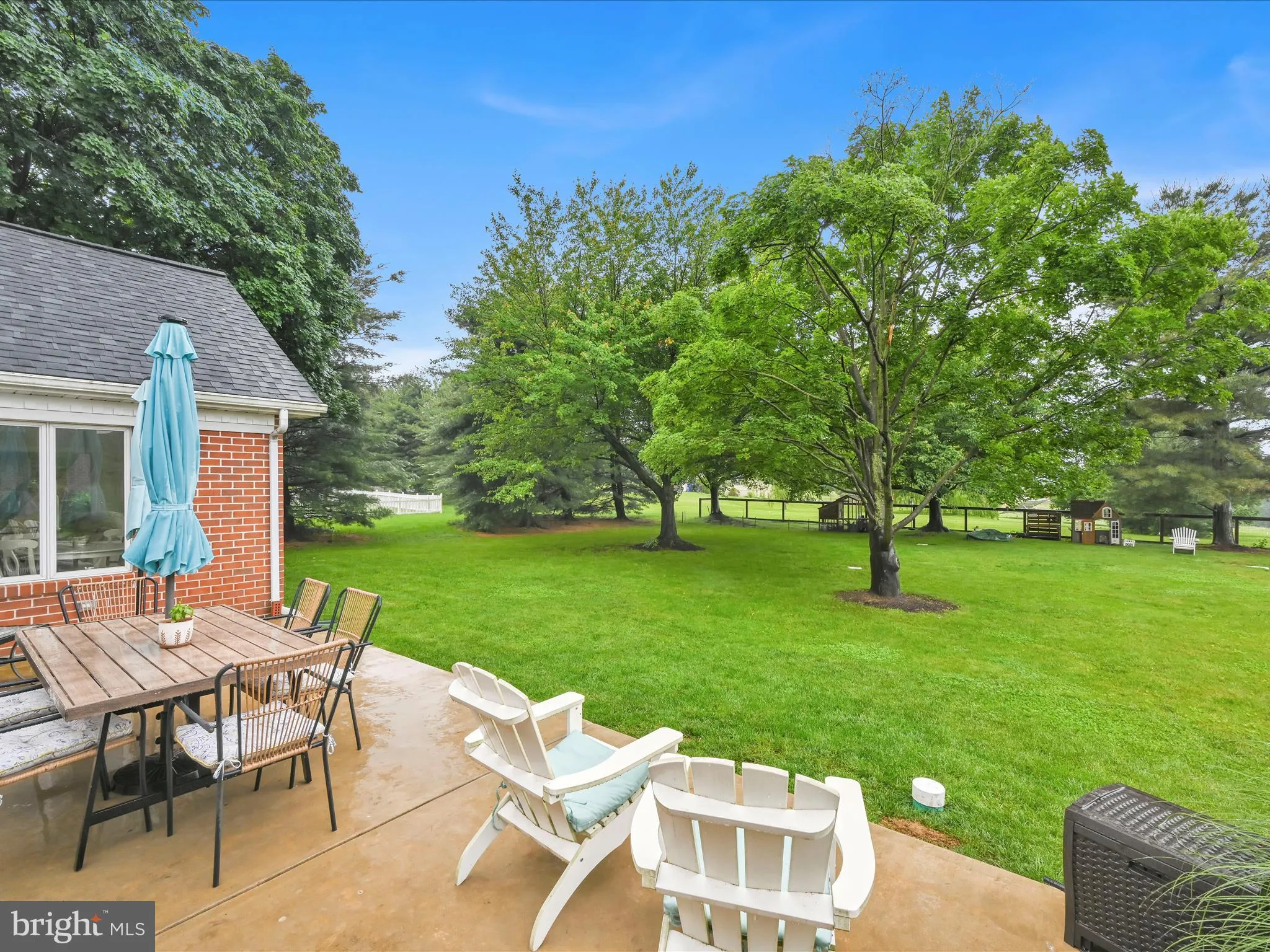 Manheim, Pennsylvania 17545, United States, 3 Bedrooms Bedrooms, ,3 BathroomsBathrooms,Residential,Pending,137693