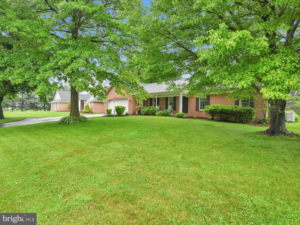 Photo of 678 N Strickler Road, MANHEIM, PA 17545 (MLS # PALA2070492)