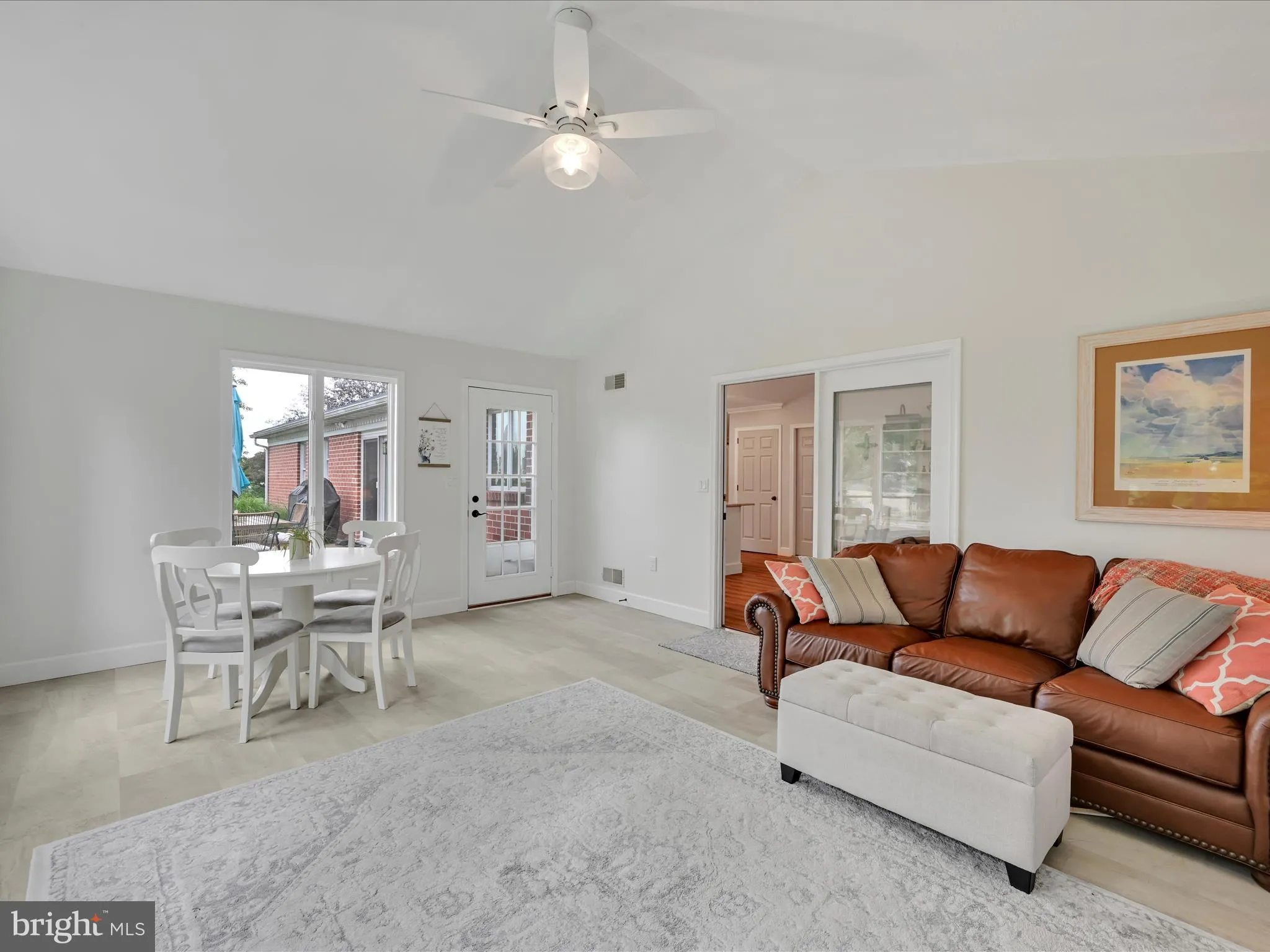 Manheim, Pennsylvania 17545, United States, 3 Bedrooms Bedrooms, ,3 BathroomsBathrooms,Residential,Pending,137693