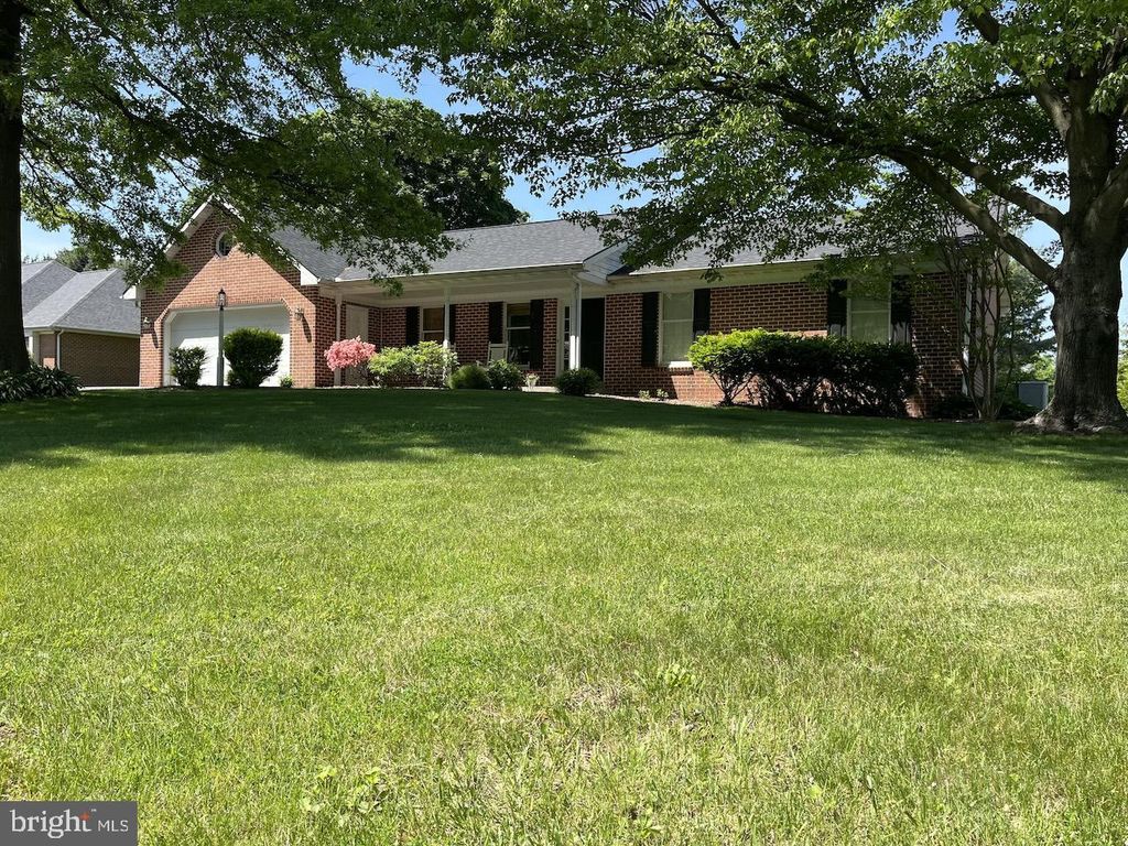 Photo of 678 N Strickler Road, MANHEIM, PA 17545 (MLS # PALA2070492)