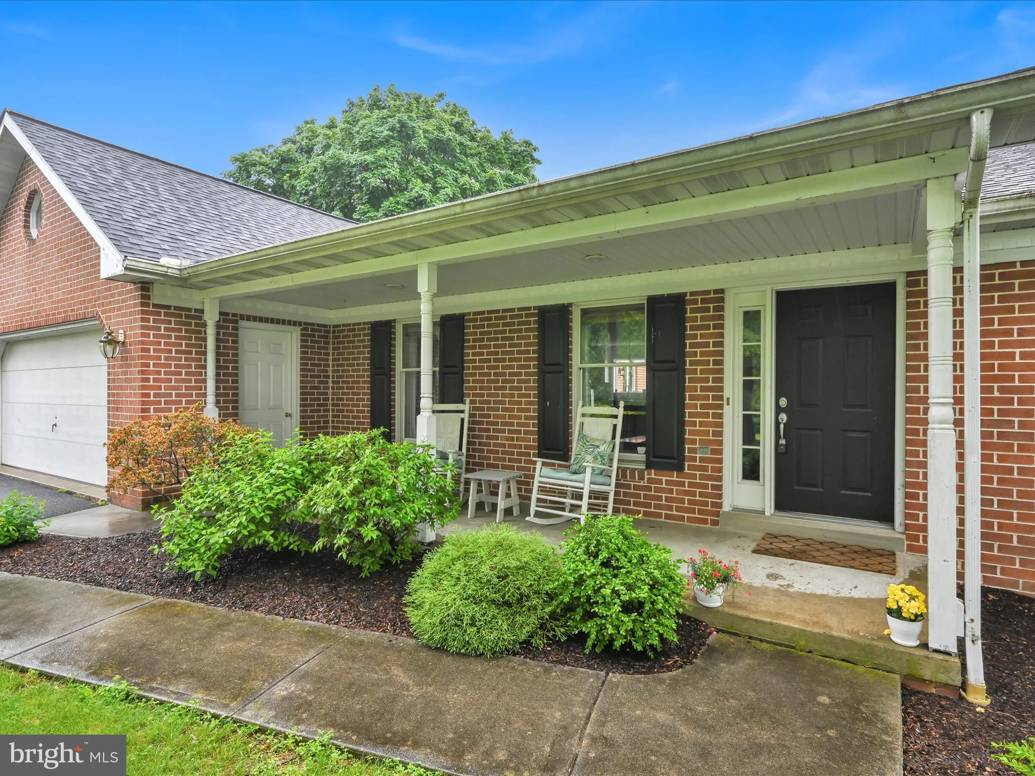 Manheim, Pennsylvania 17545, United States, 3 Bedrooms Bedrooms, ,3 BathroomsBathrooms,Residential,Pending,137693