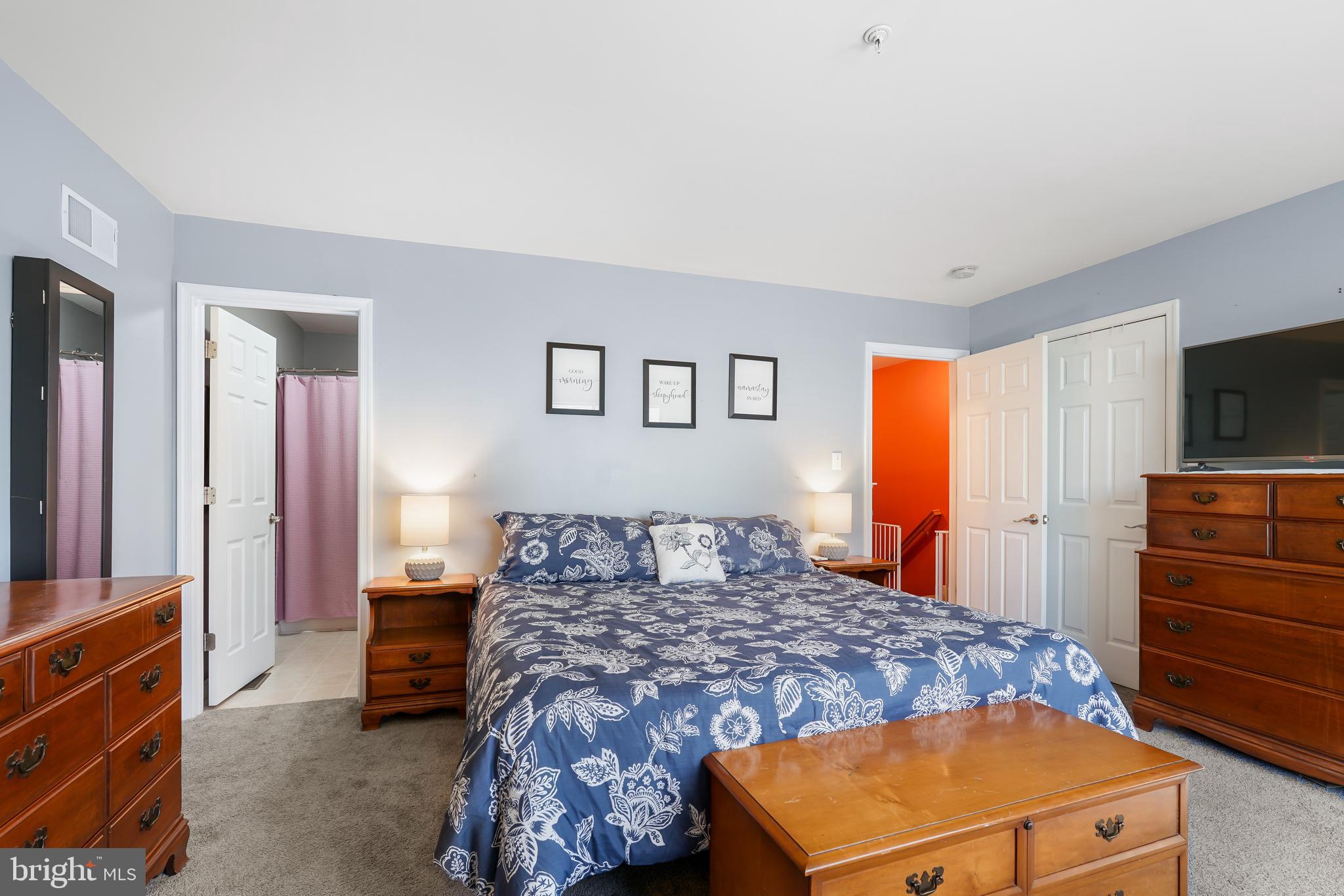 RED HILL - Residential