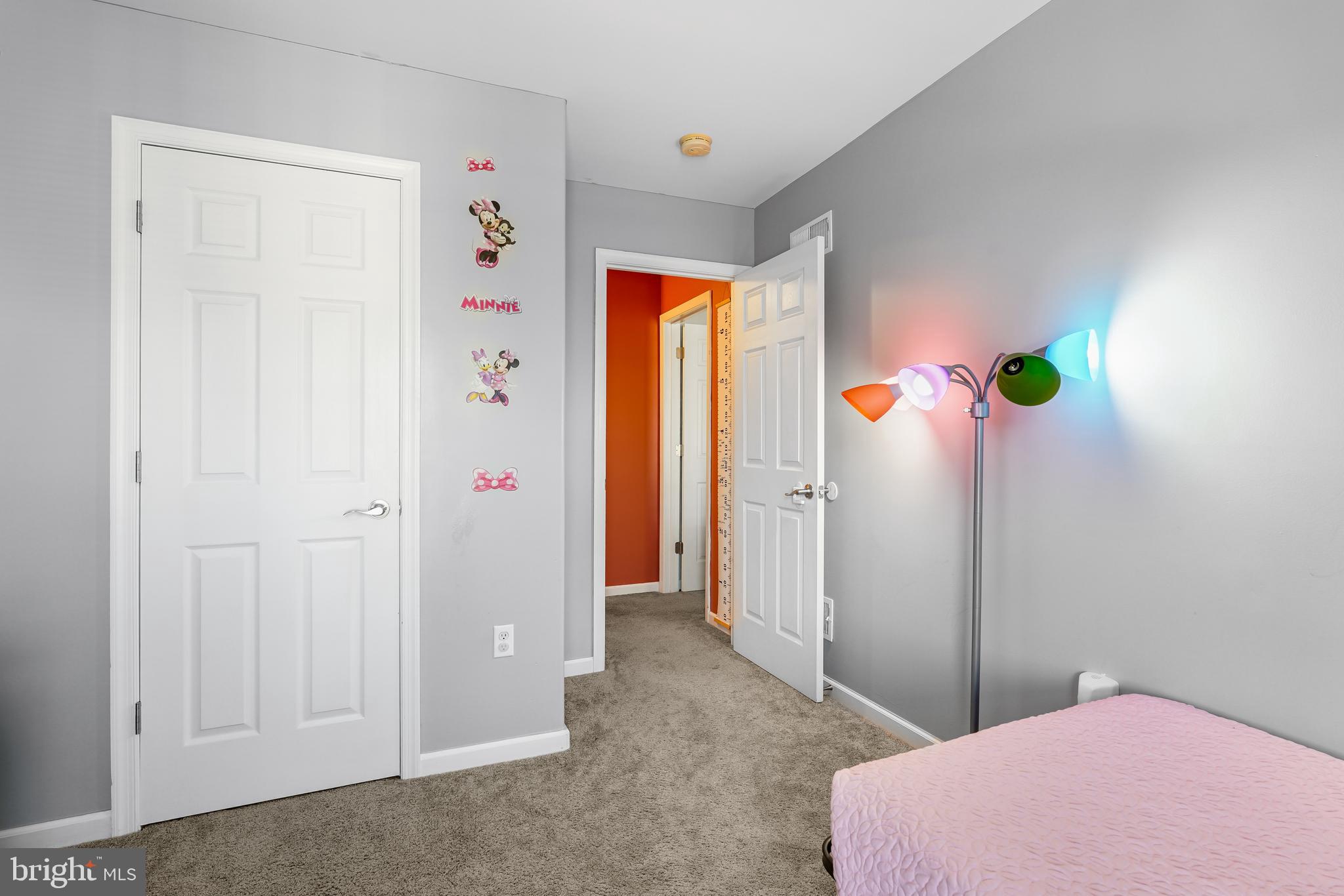 RED HILL - Residential