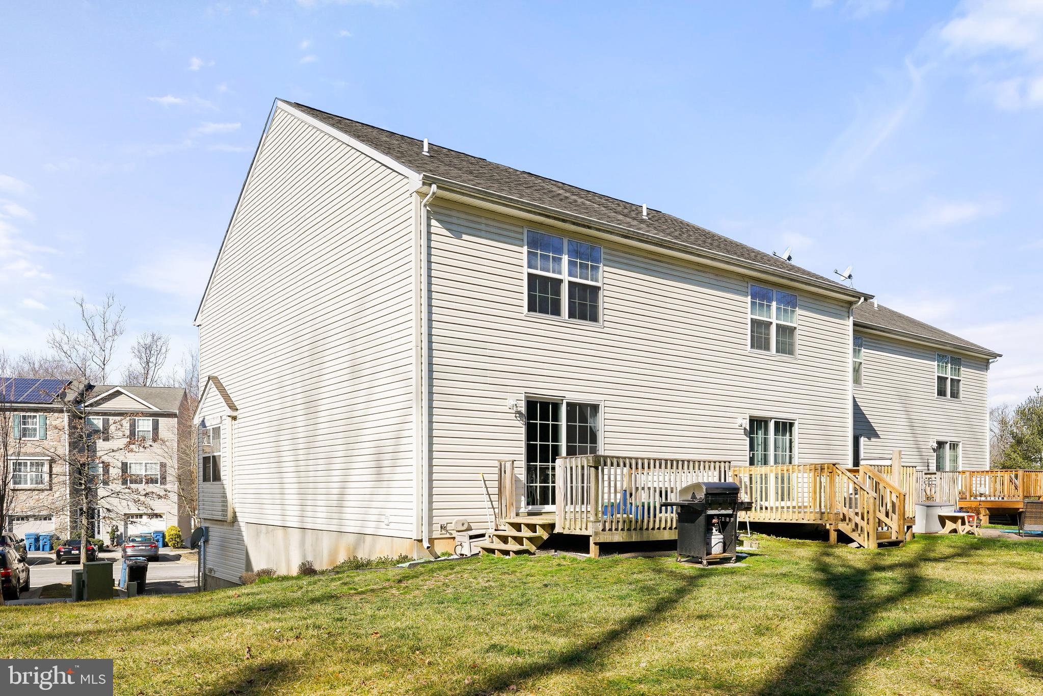 RED HILL - Residential