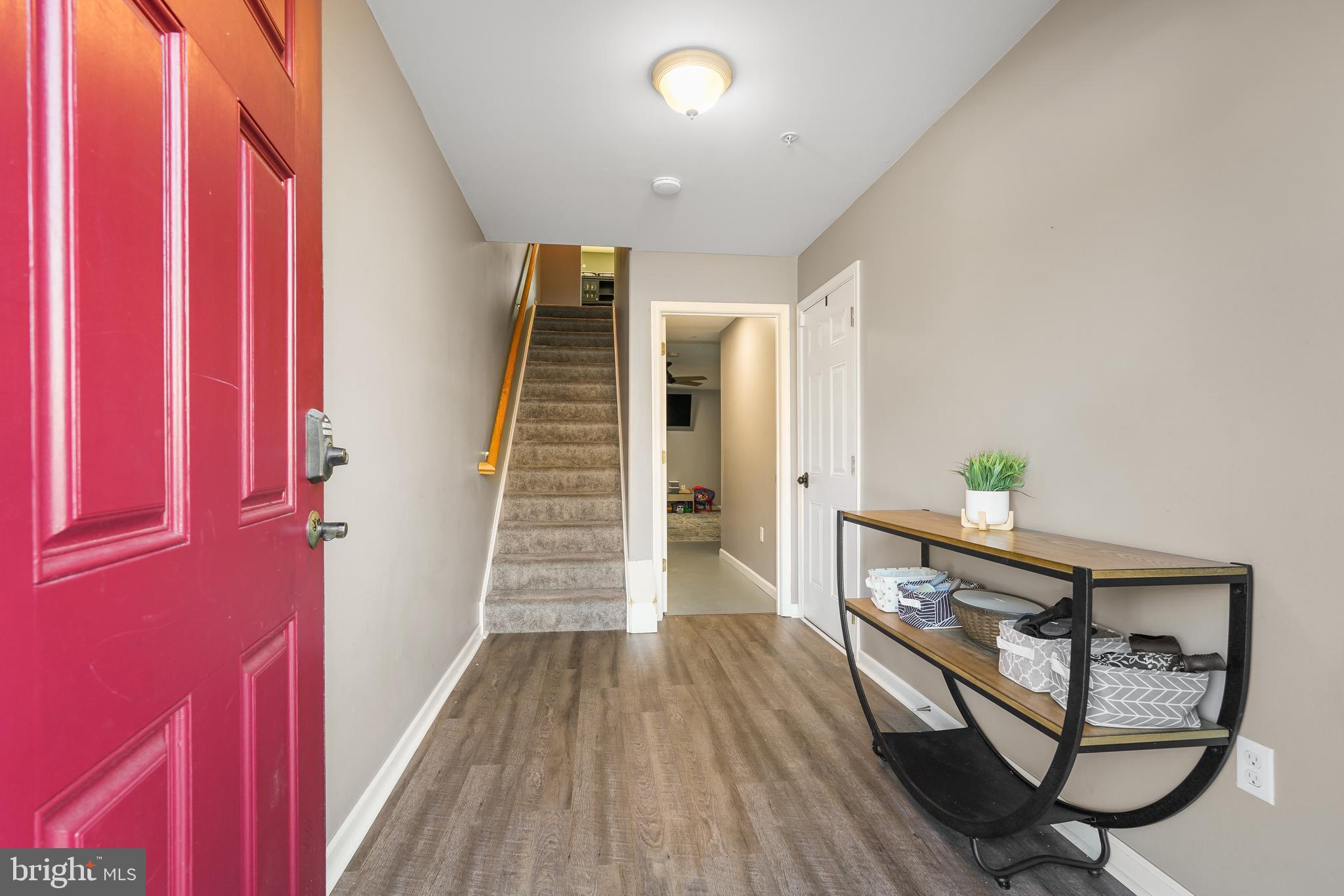 RED HILL - Residential