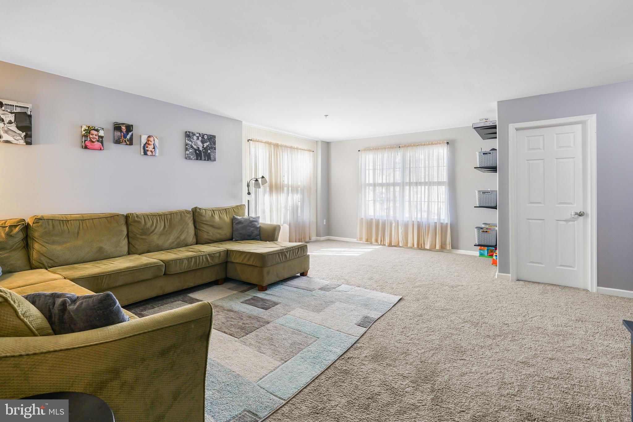 RED HILL - Residential