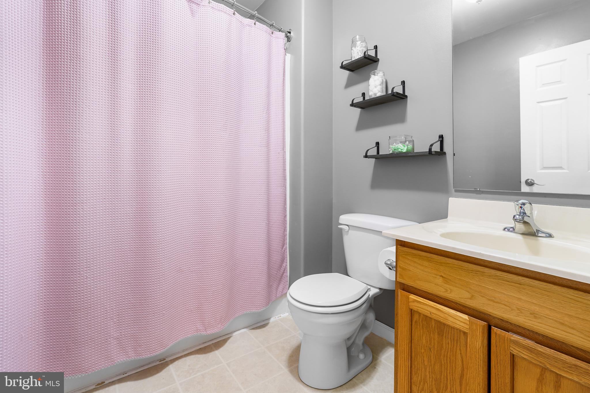 RED HILL - Residential