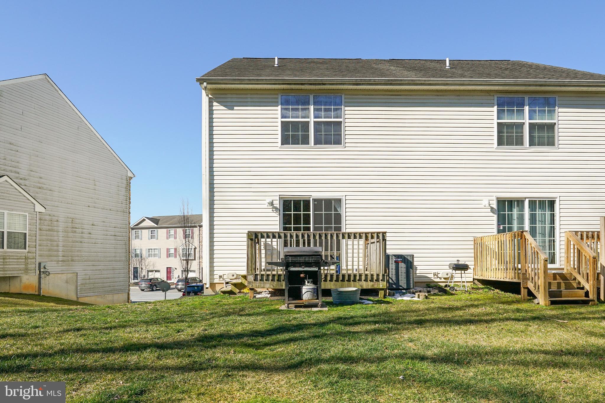 RED HILL - Residential