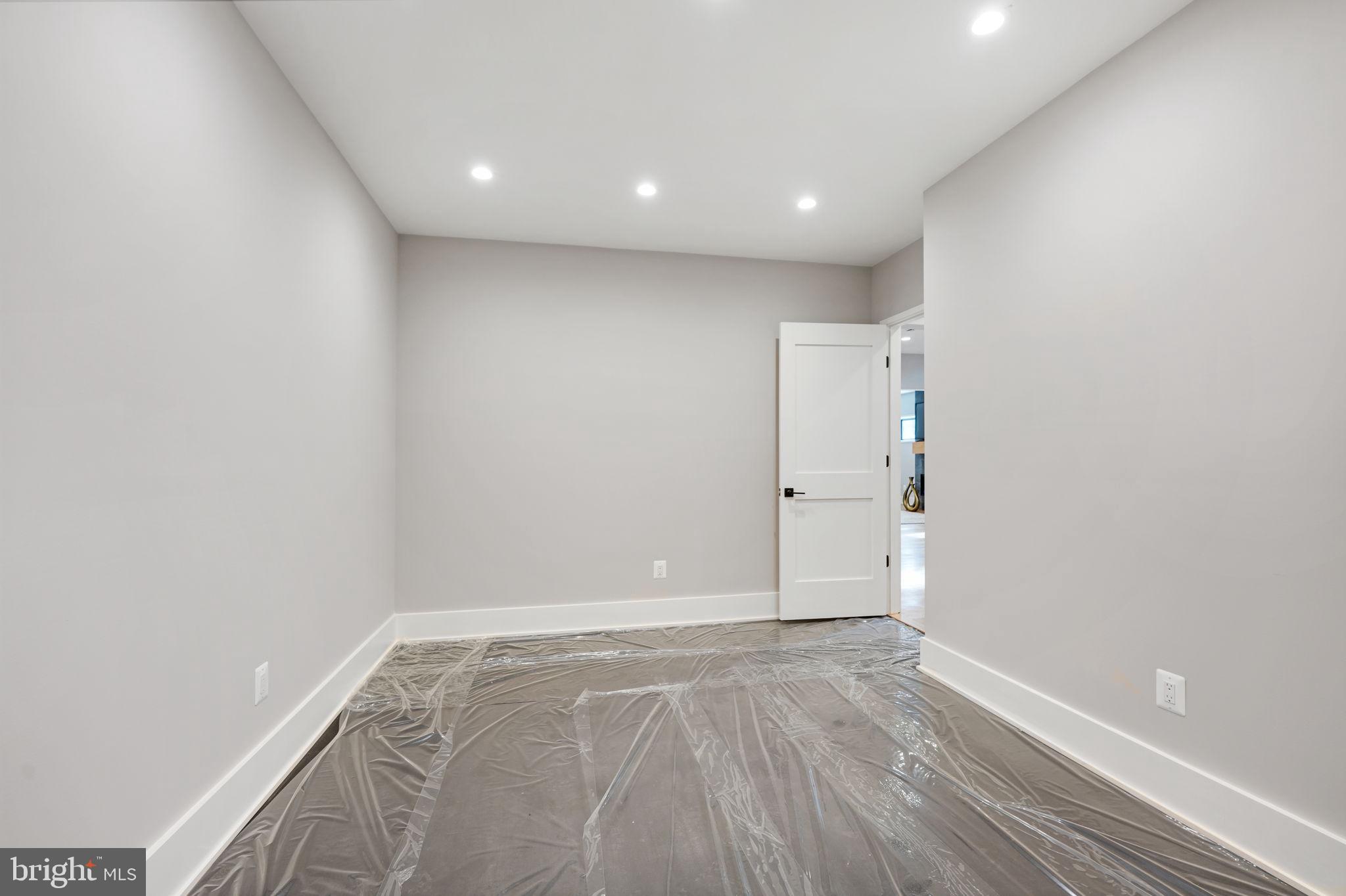 CHESTERBROOK WOODS - Residential