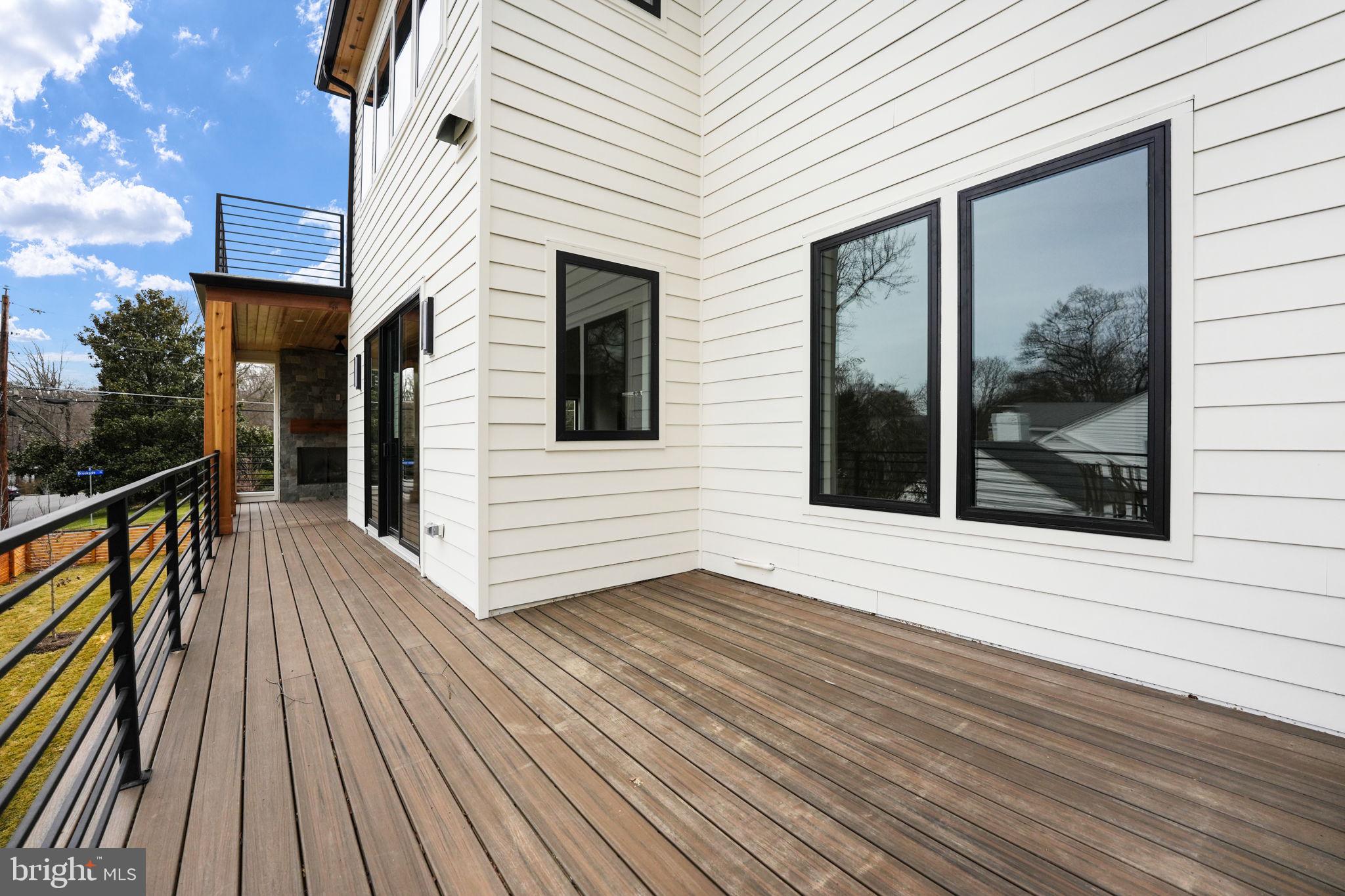 CHESTERBROOK WOODS - Residential