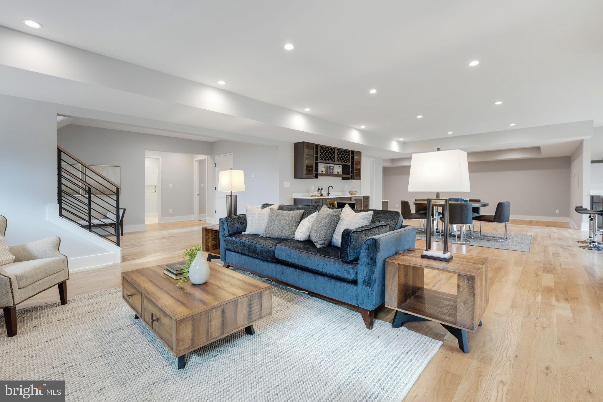 CHESTERBROOK WOODS - Residential