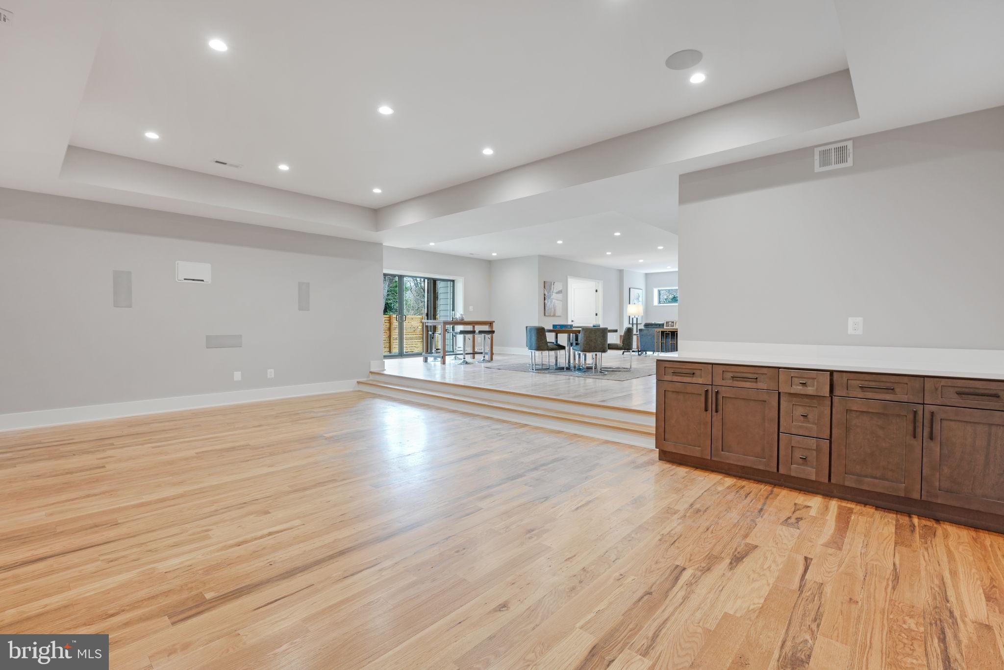 CHESTERBROOK WOODS - Residential