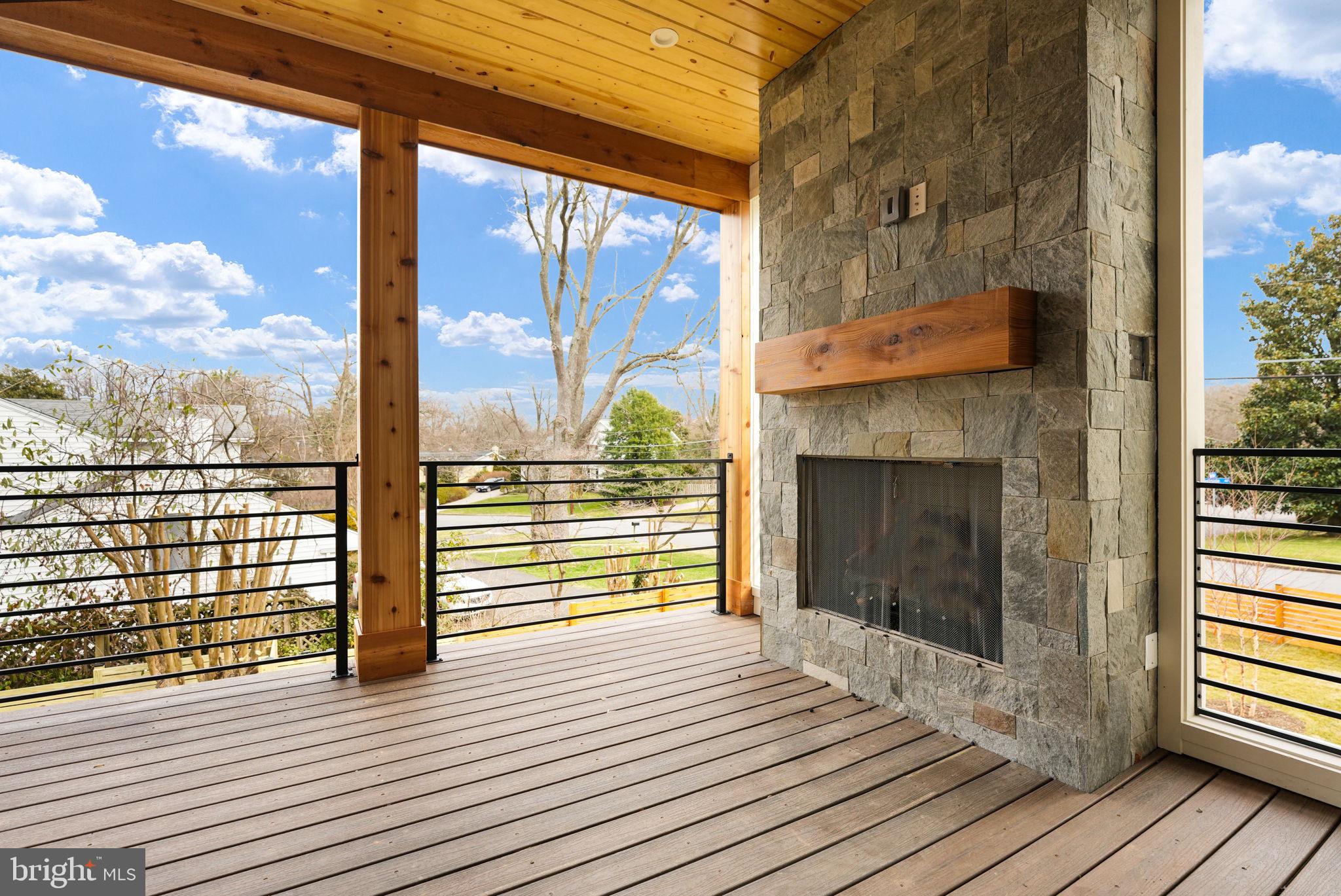 CHESTERBROOK WOODS - Residential