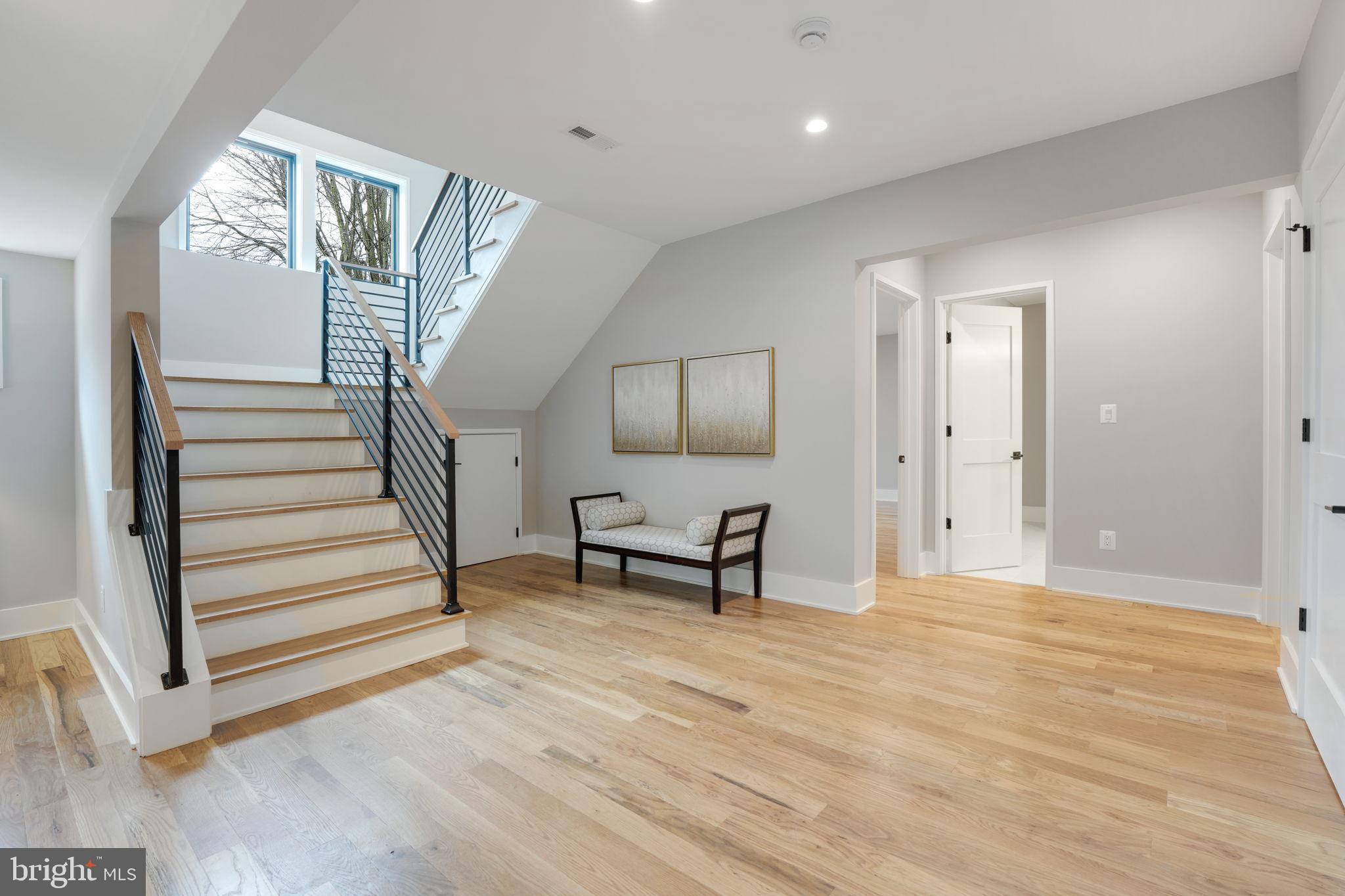 CHESTERBROOK WOODS - Residential