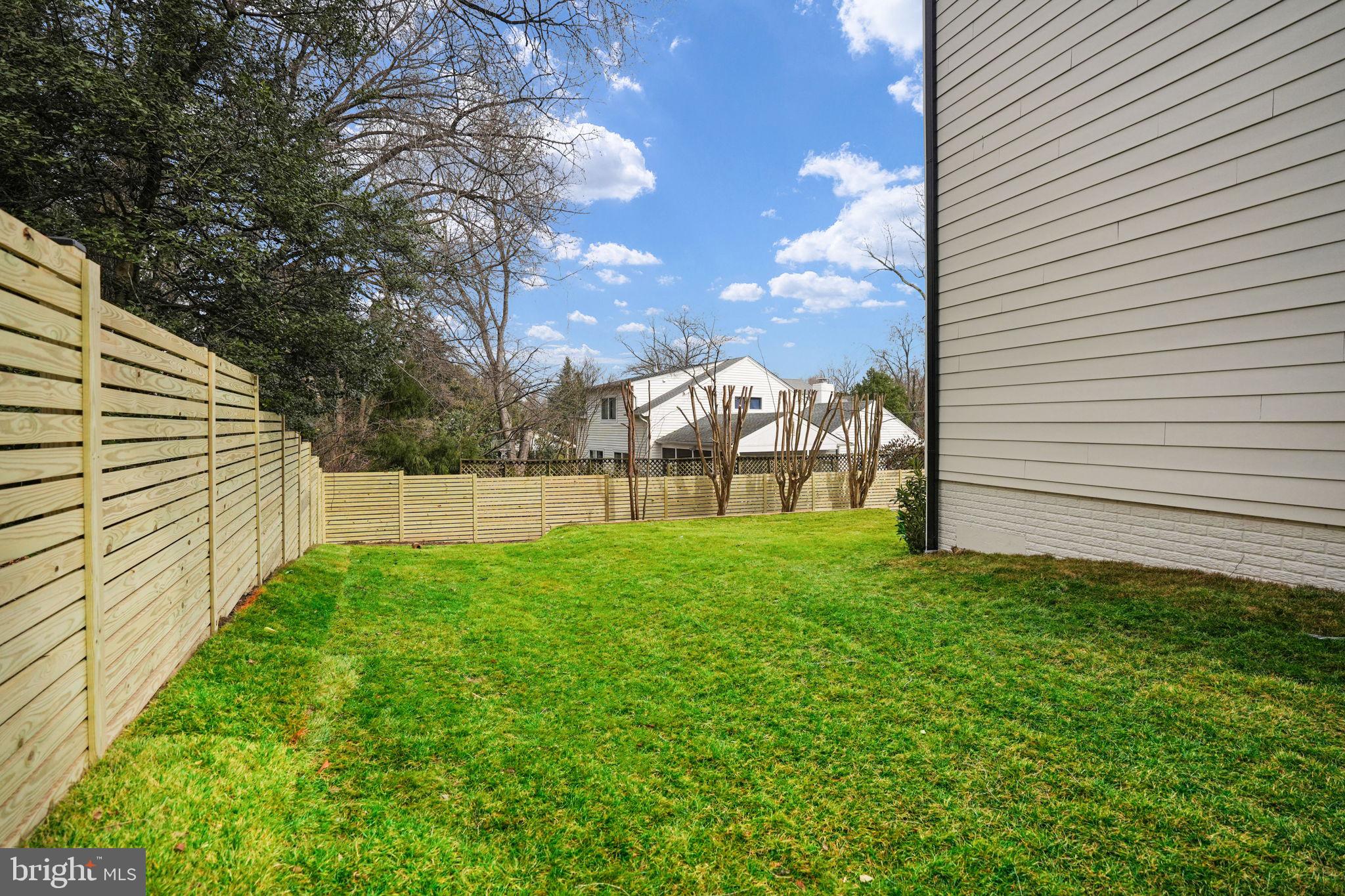 CHESTERBROOK WOODS - Residential