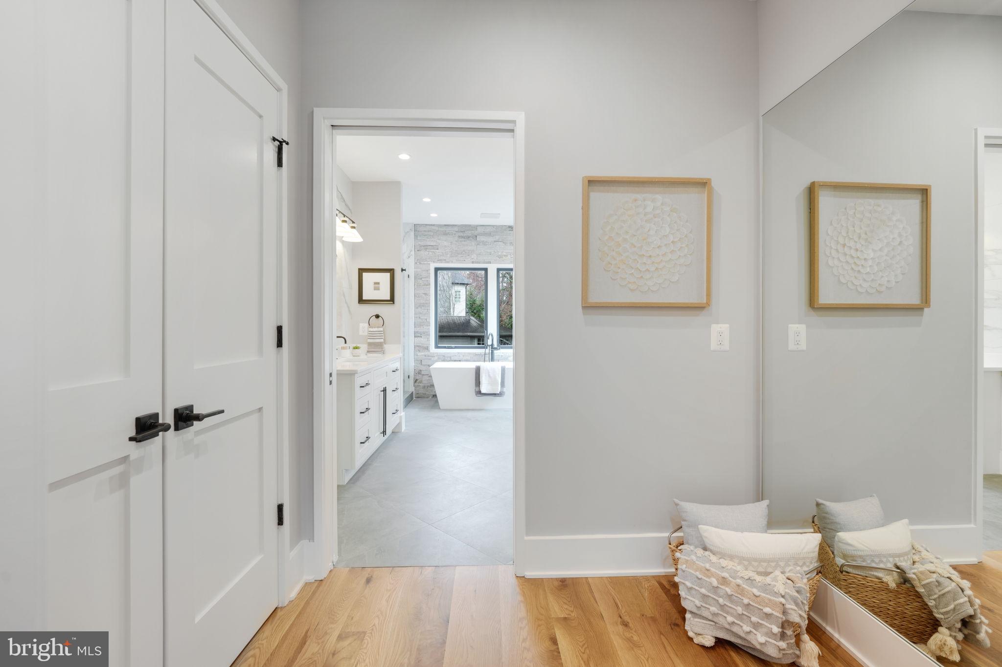 CHESTERBROOK WOODS - Residential