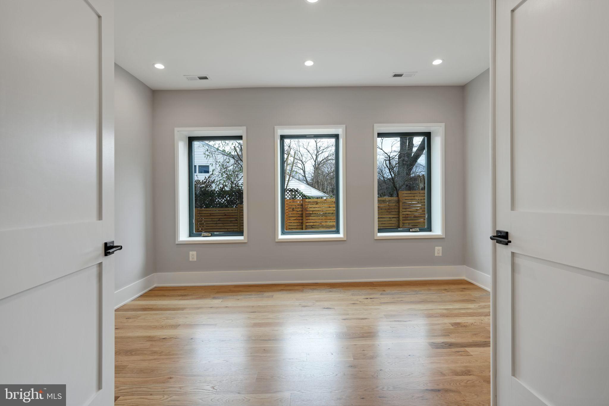 CHESTERBROOK WOODS - Residential